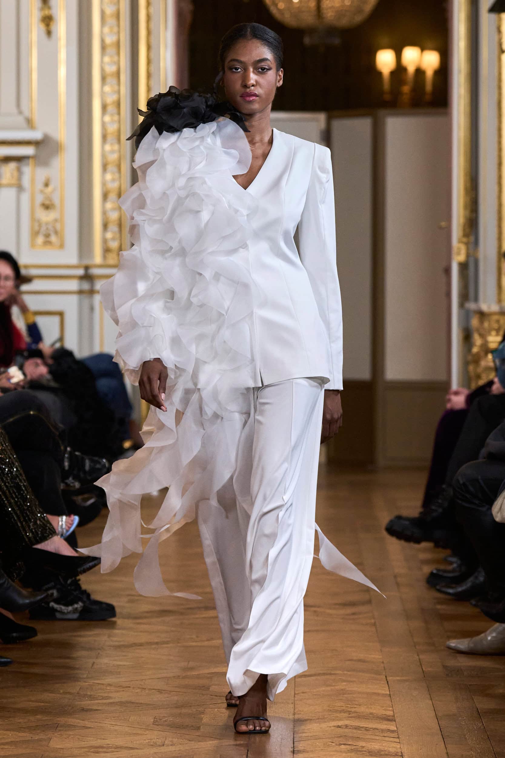 Oriental Fashion Show Spring 2024 Couture Fashion Show