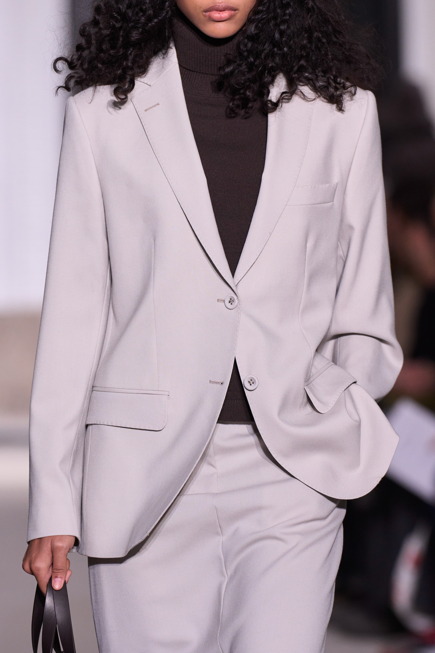 Officine Generale Fall 2024 Men’s Fashion Show Details