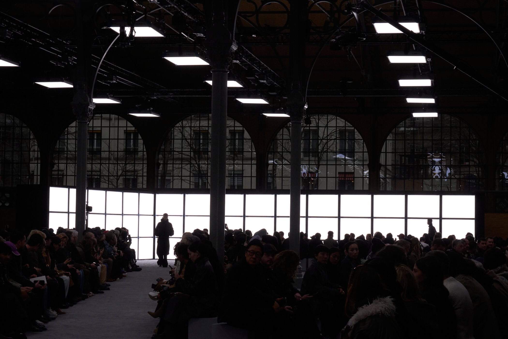 Sacai Fall 2024 Men’s Fashion Show Atmosphere