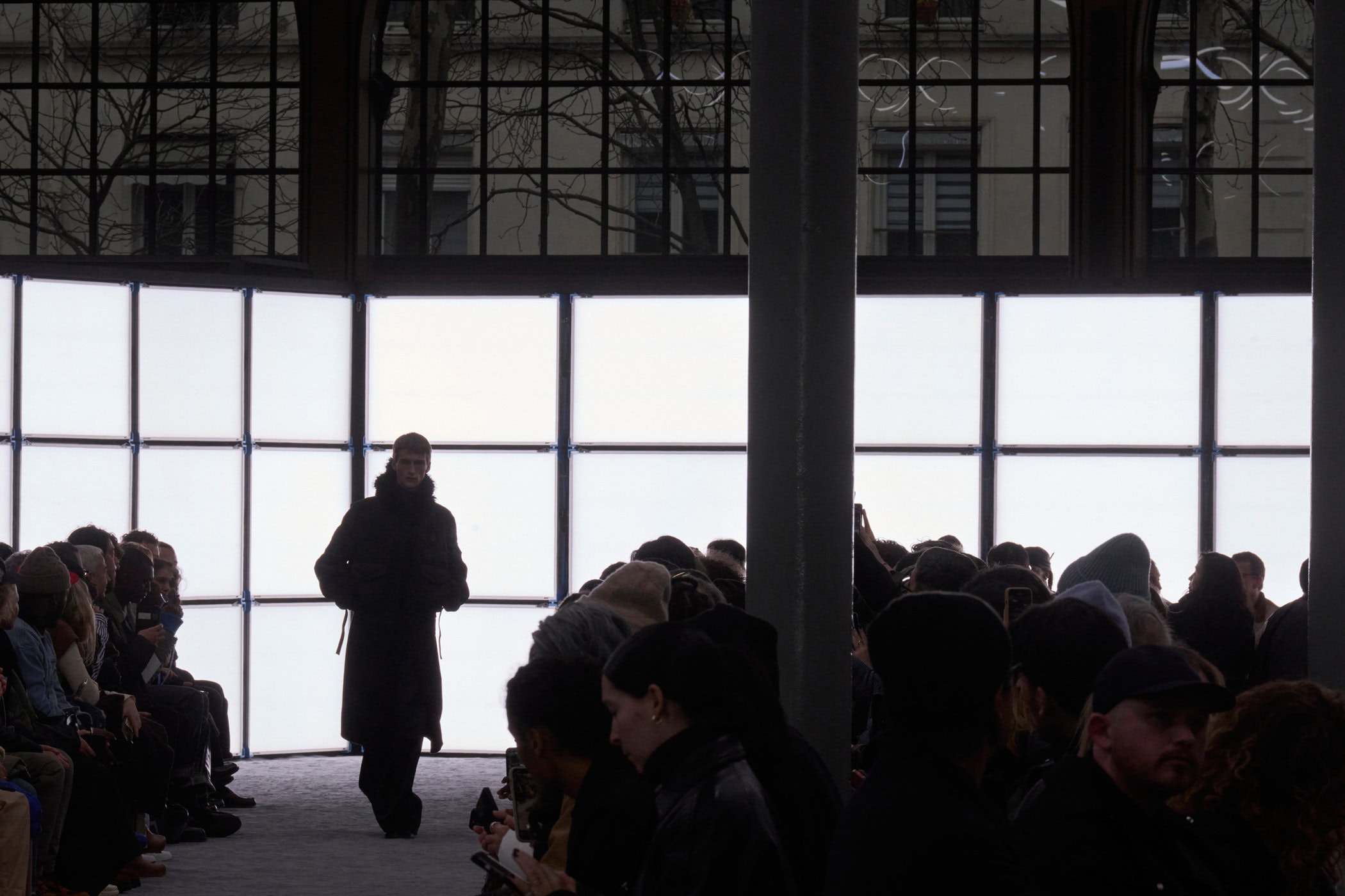 Sacai Fall 2024 Men’s Fashion Show Atmosphere