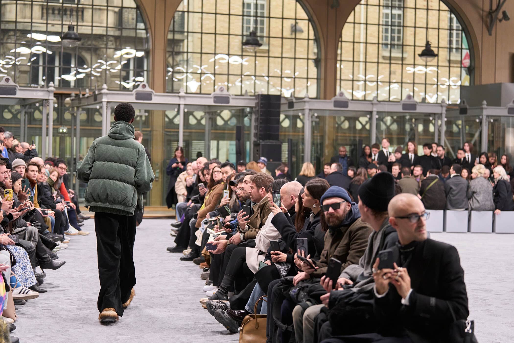 Sacai Fall 2024 Men’s Fashion Show Atmosphere