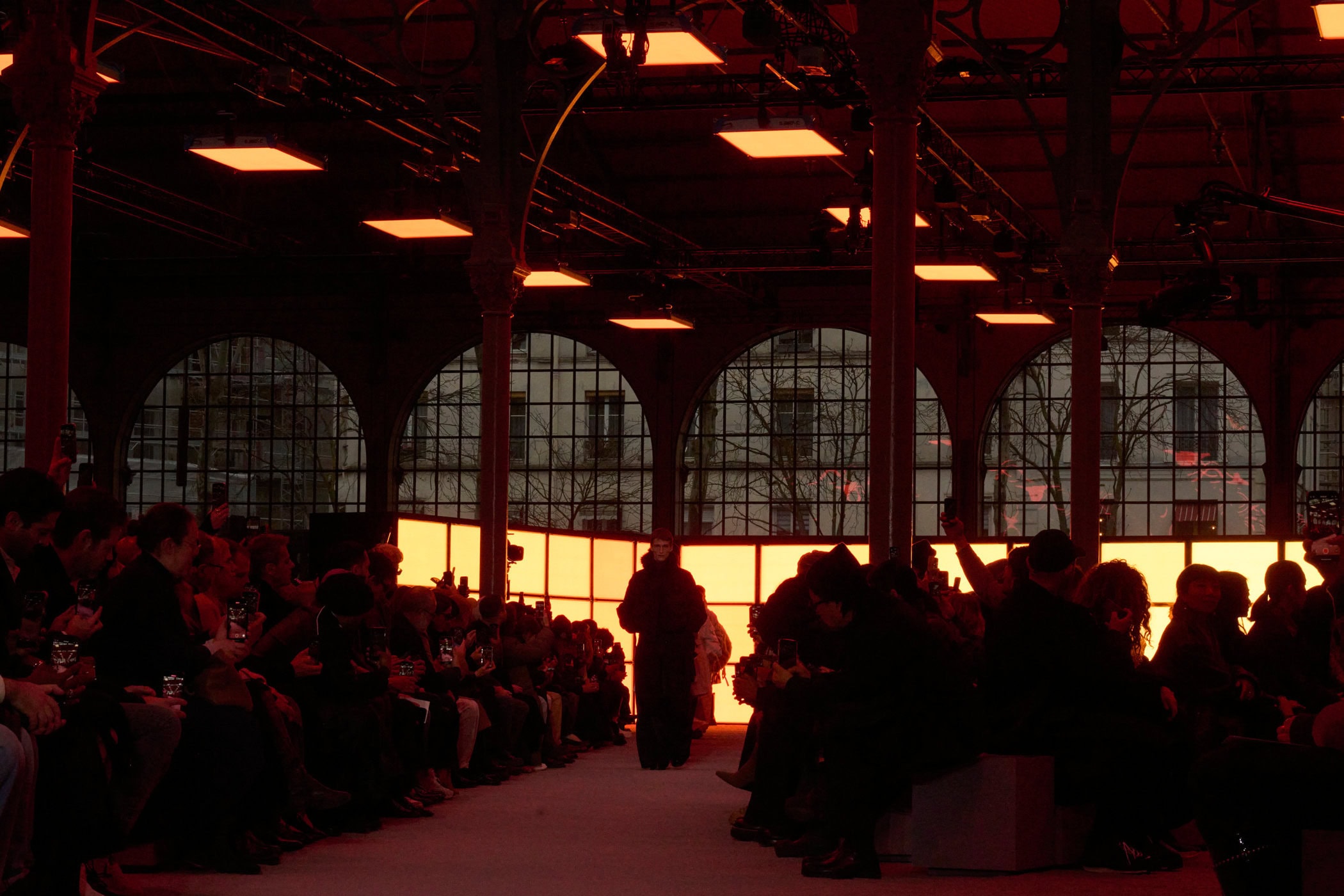 Sacai Fall 2024 Men’s Fashion Show Atmosphere