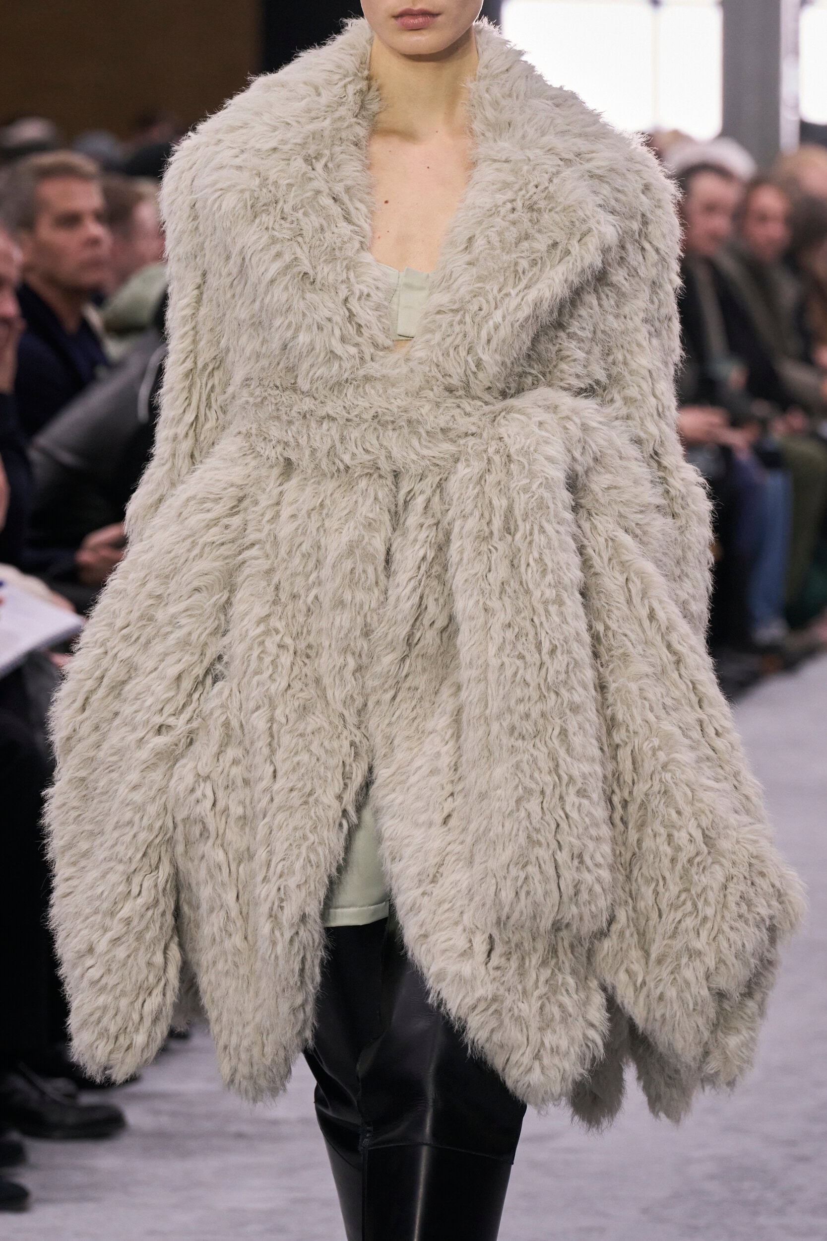 Sacai Fall 2024 Men’s Fashion Show Details