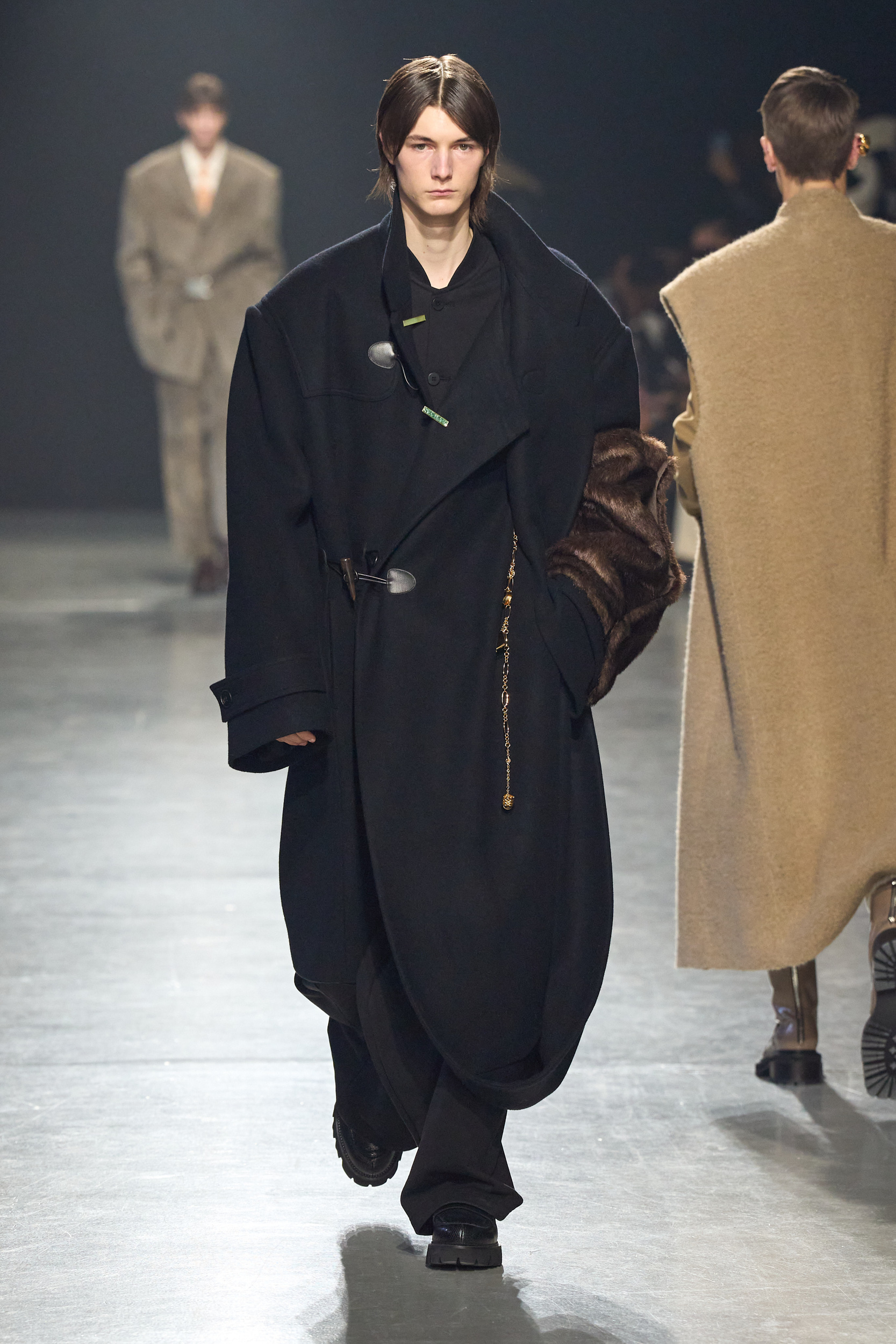 Sean Suen Fall 2024 Men’s Fashion Show | The Impression