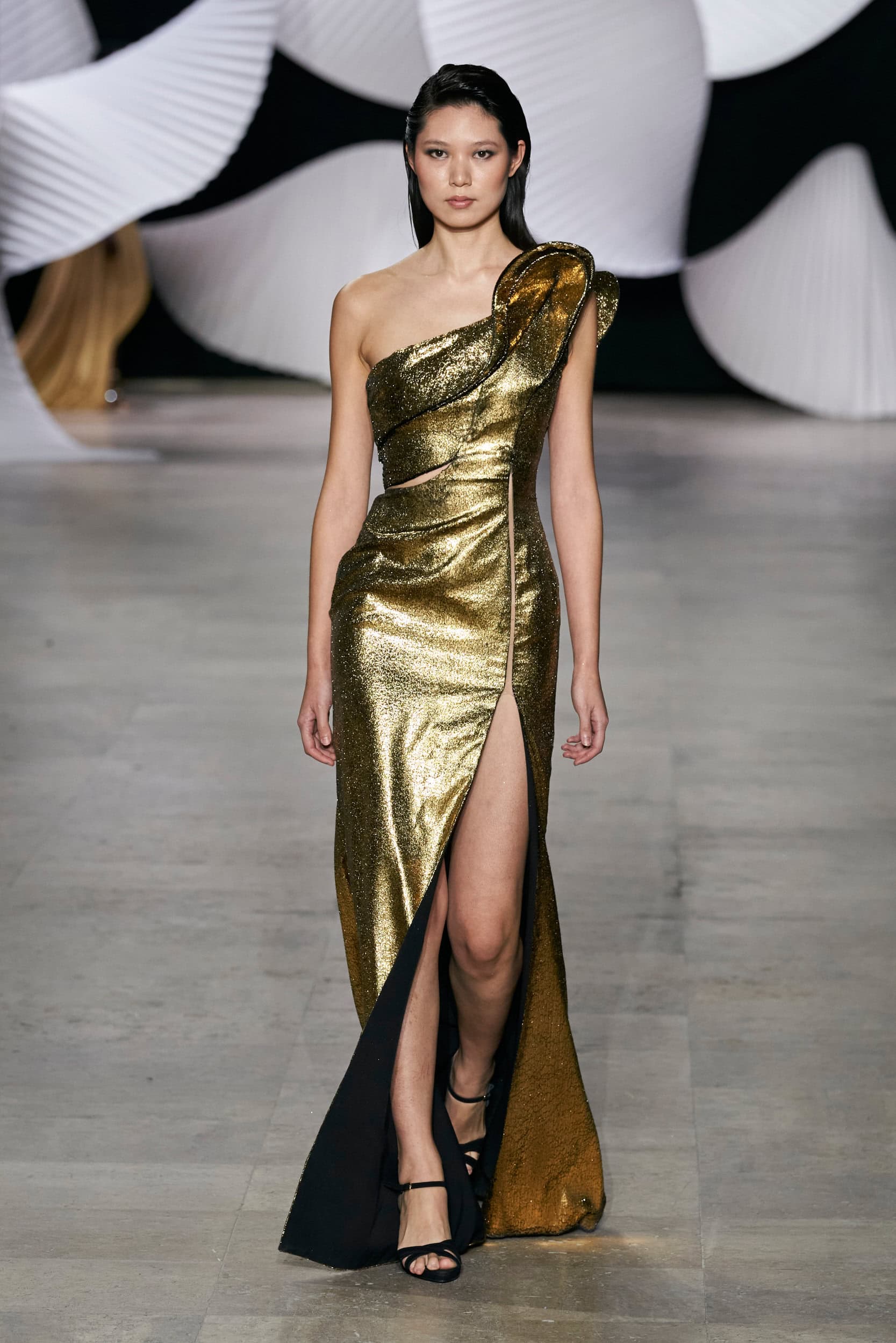 Tony Ward Spring 2024 Couture Fashion Show