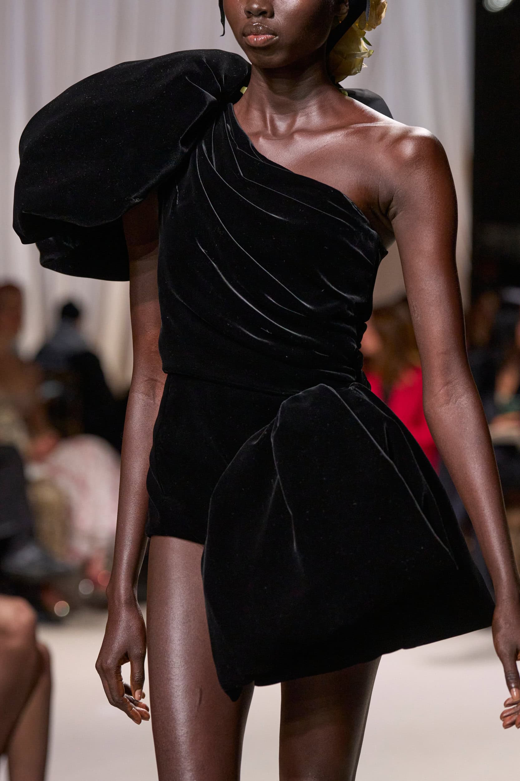 Giambattista Valli Spring 2024 Couture Fashion Show Details