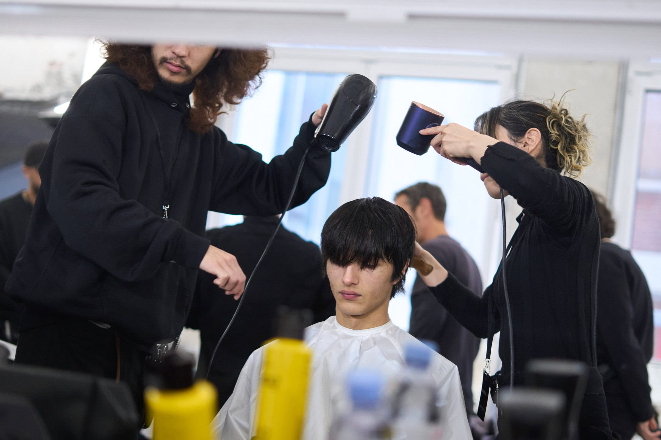 Wooyoungmi Fall 2024 Men’s Fashion Show Backstage
