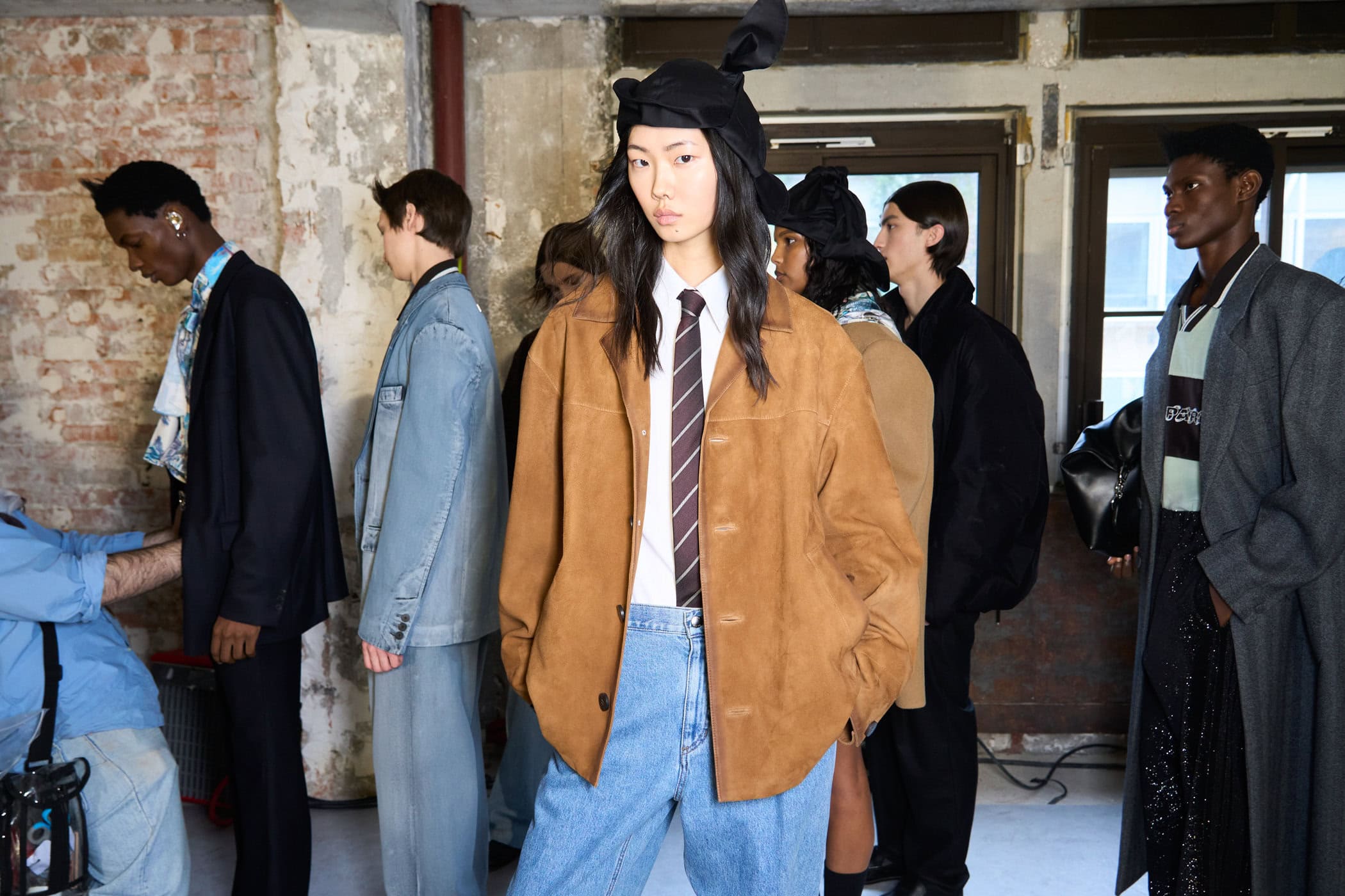 Wooyoungmi Fall 2024 Men’s Fashion Show Backstage