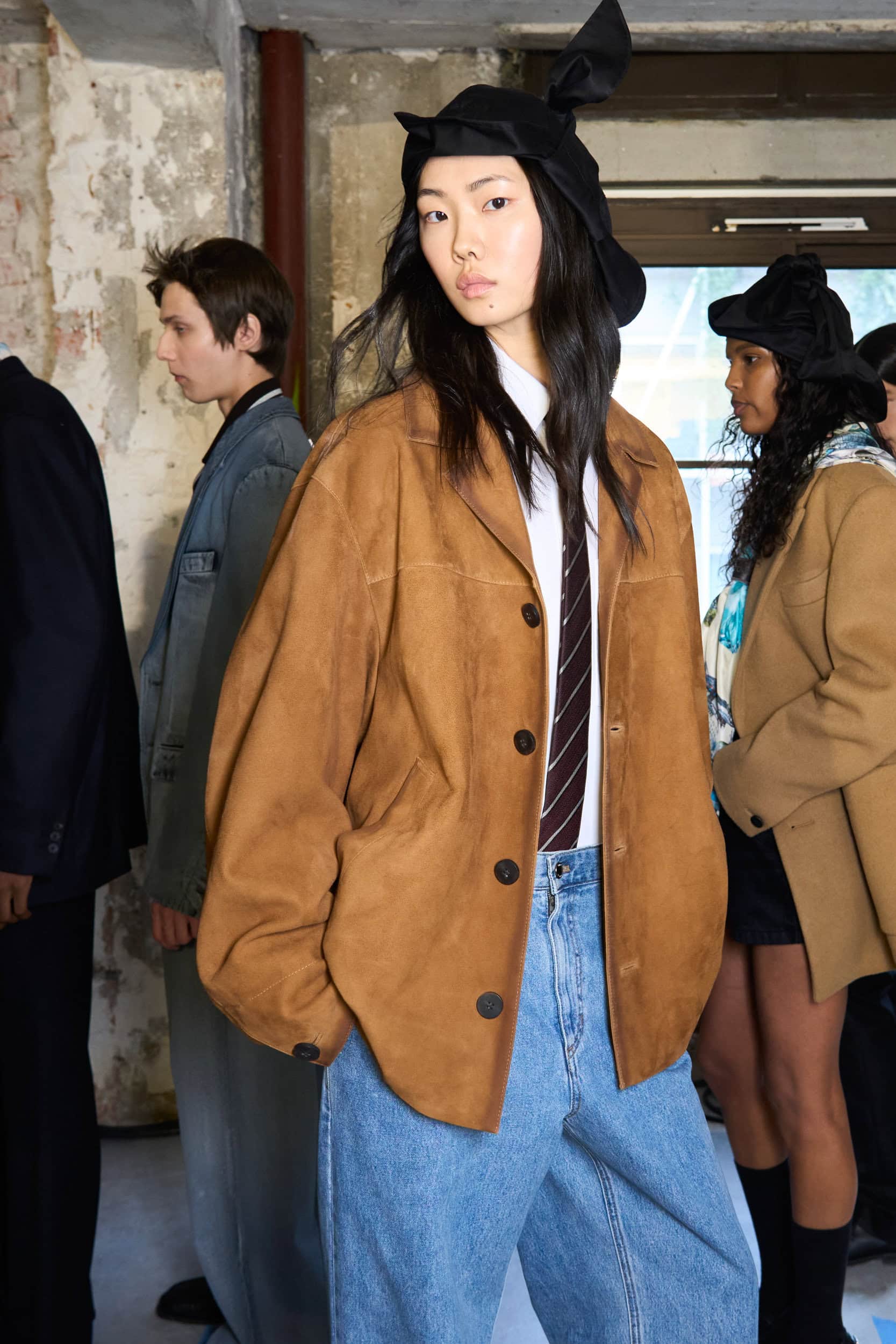 Wooyoungmi Fall 2024 Men’s Fashion Show Backstage