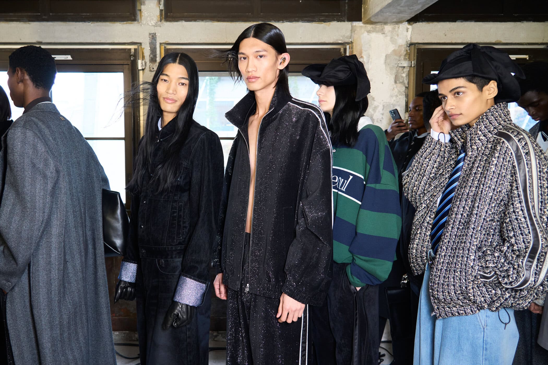Wooyoungmi Fall 2024 Men’s Fashion Show Backstage