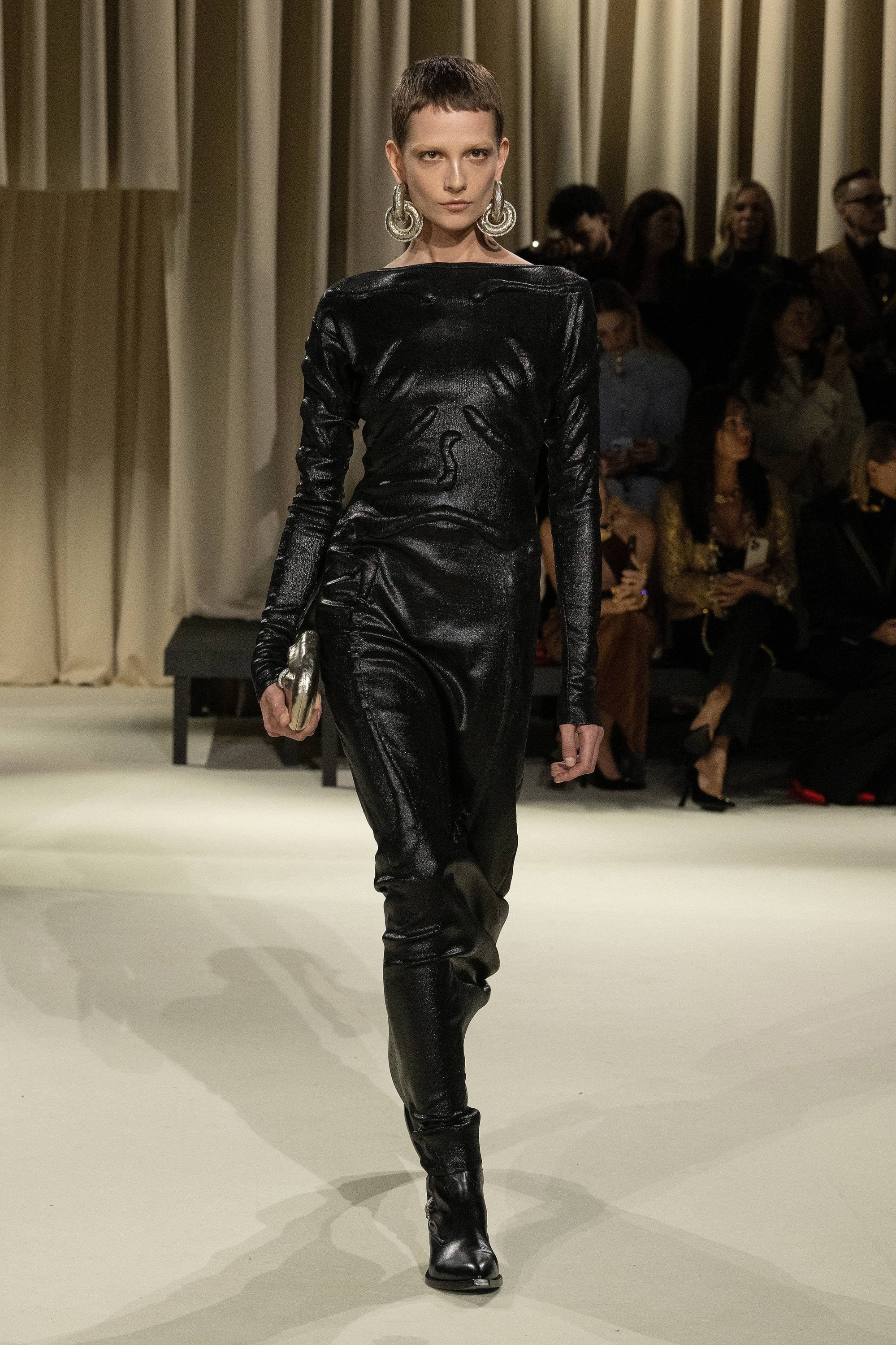 Schiaparelli Fall 2024 Fashion Show | The Impression