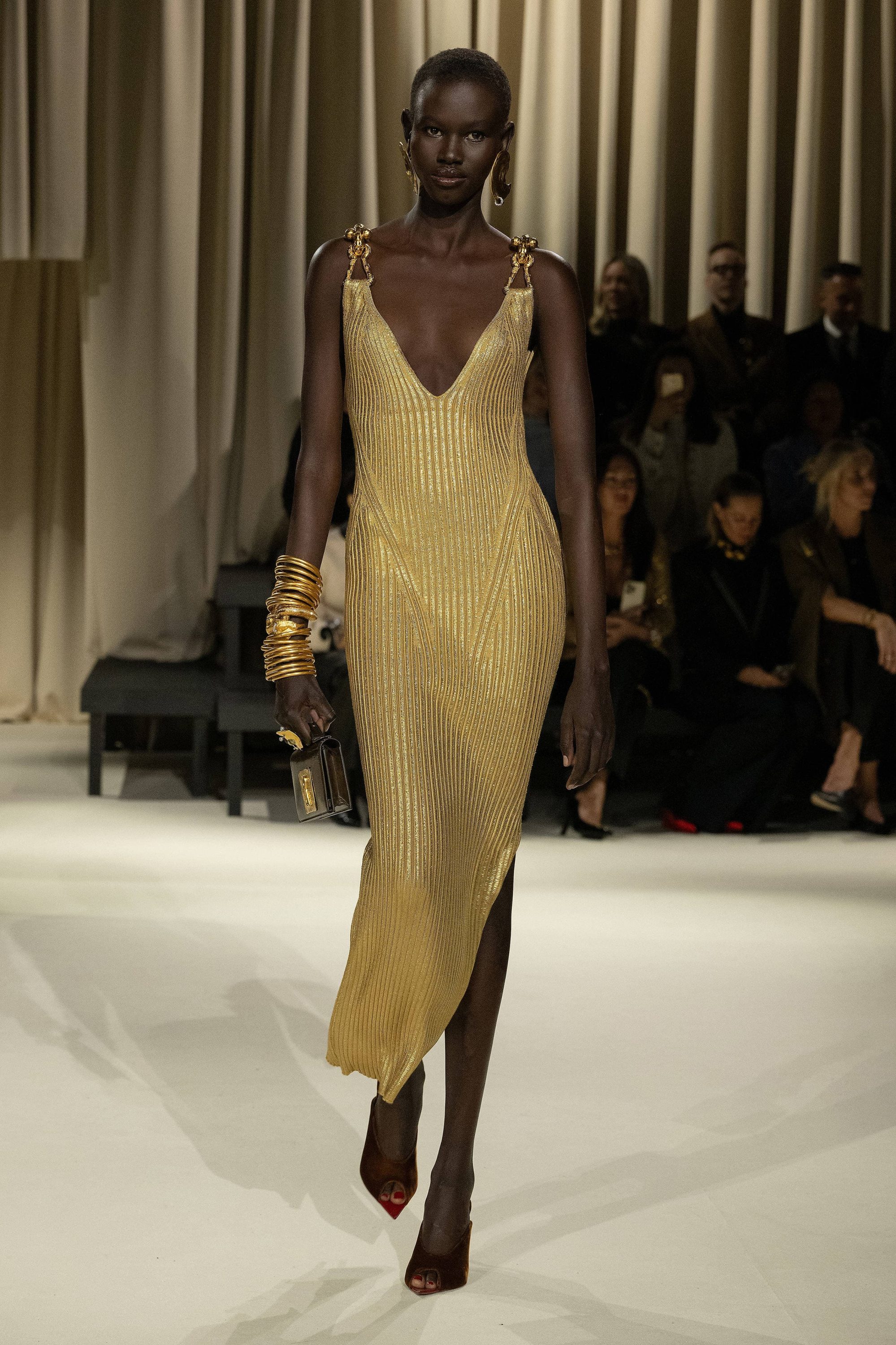 Schiaparelli Fall 2024 Fashion Show Review | The Impression