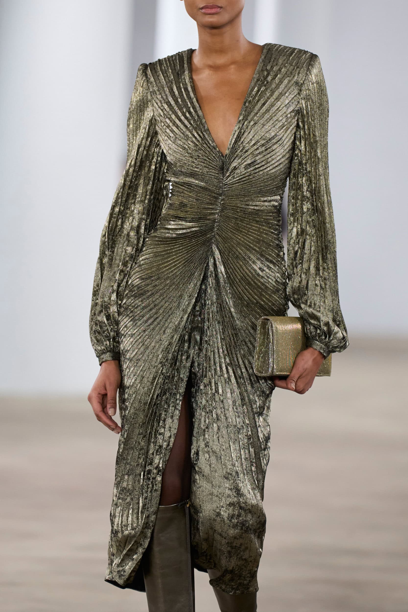 Badgley Mischka  Fall 2024 Fashion Show Details