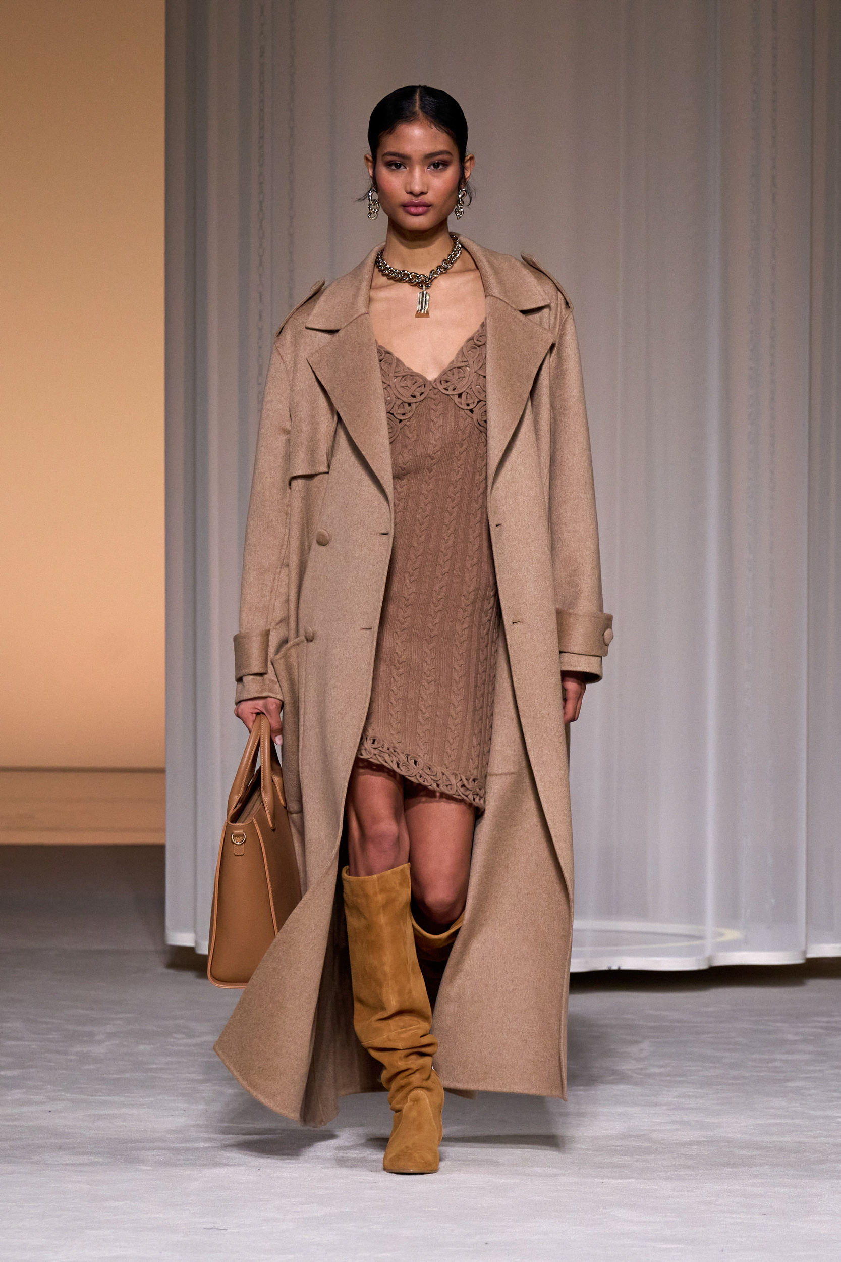 Laura Biagiotti FW22 womenswear #14 - Tagwalk: The Fashion Search