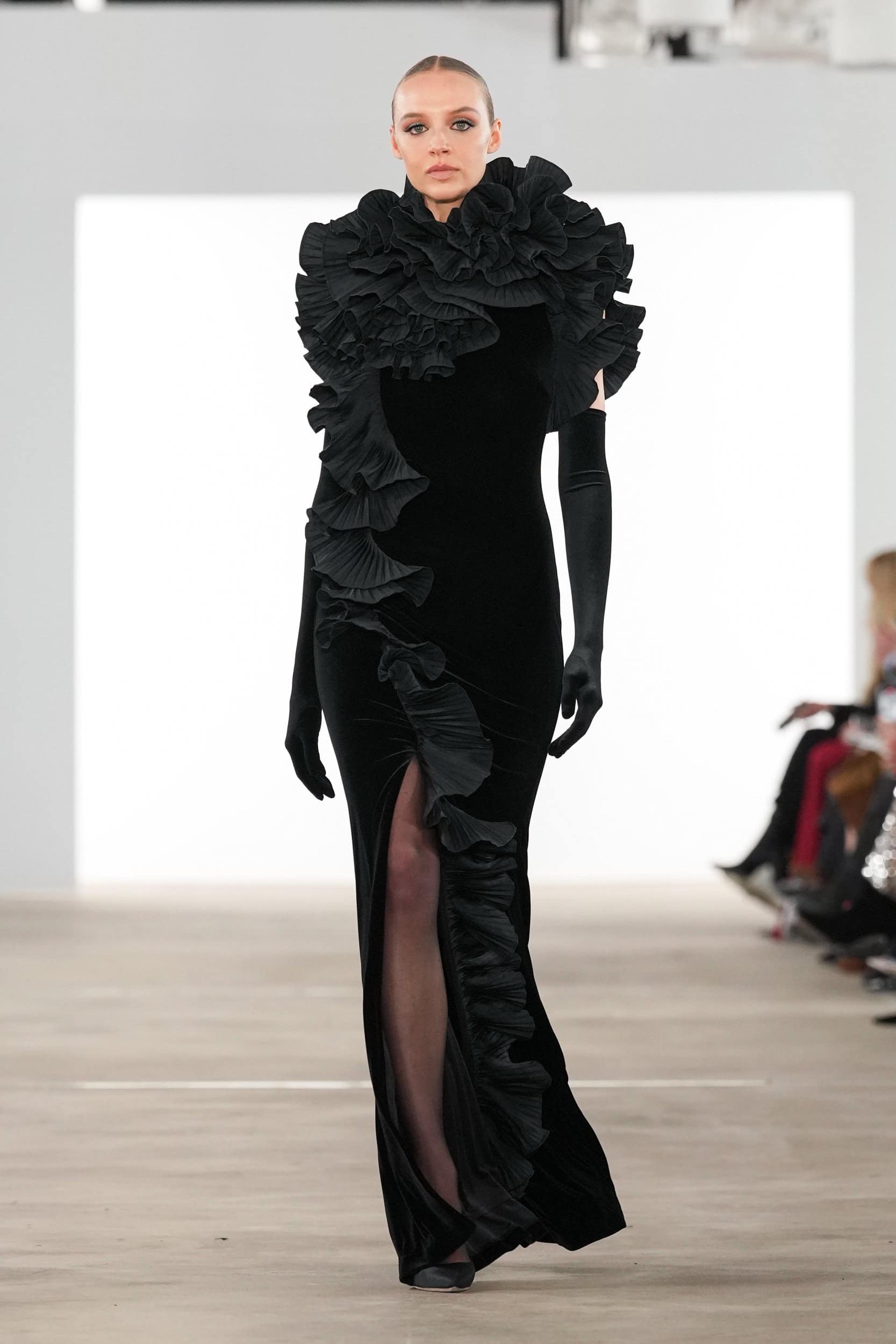 Badgley Mischka  Fall 2024 Fashion Show