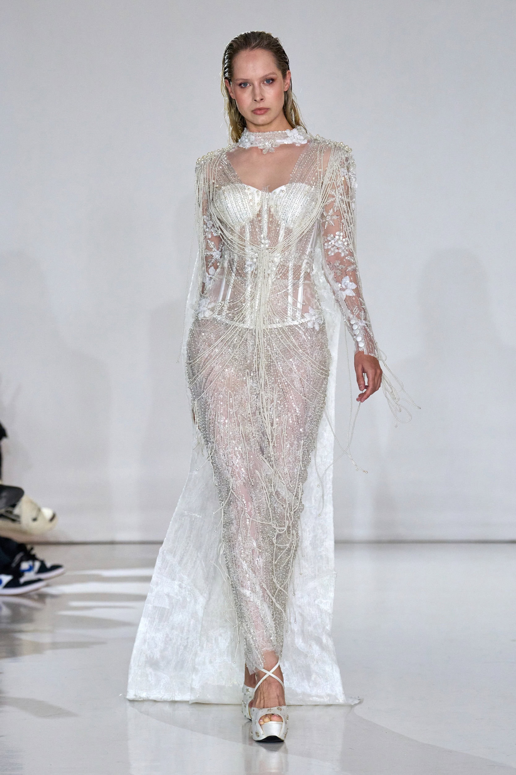 Hengki Kawilarang  Fall 2024 Fashion Show