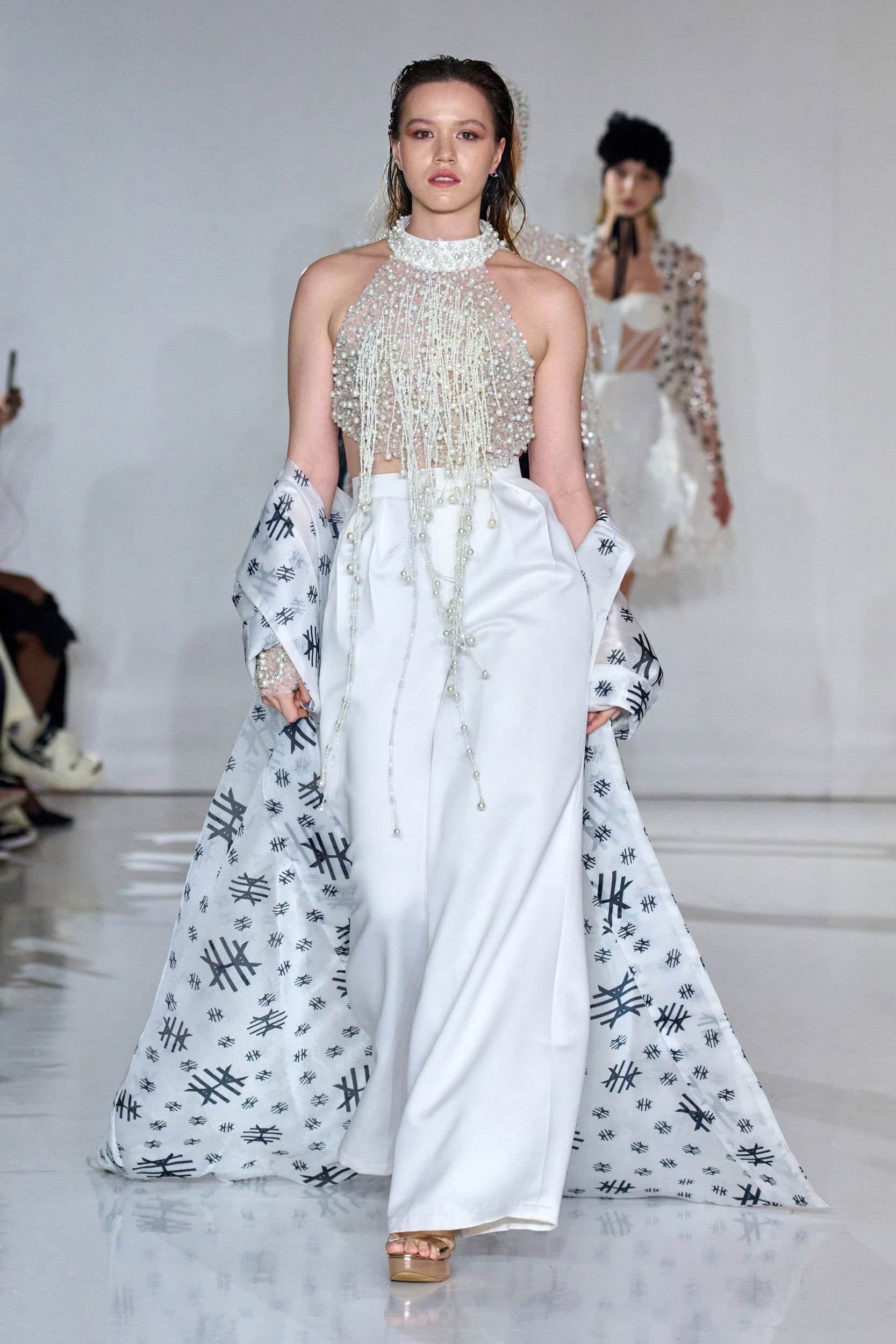 Hengki Kawilarang  Fall 2024 Fashion Show