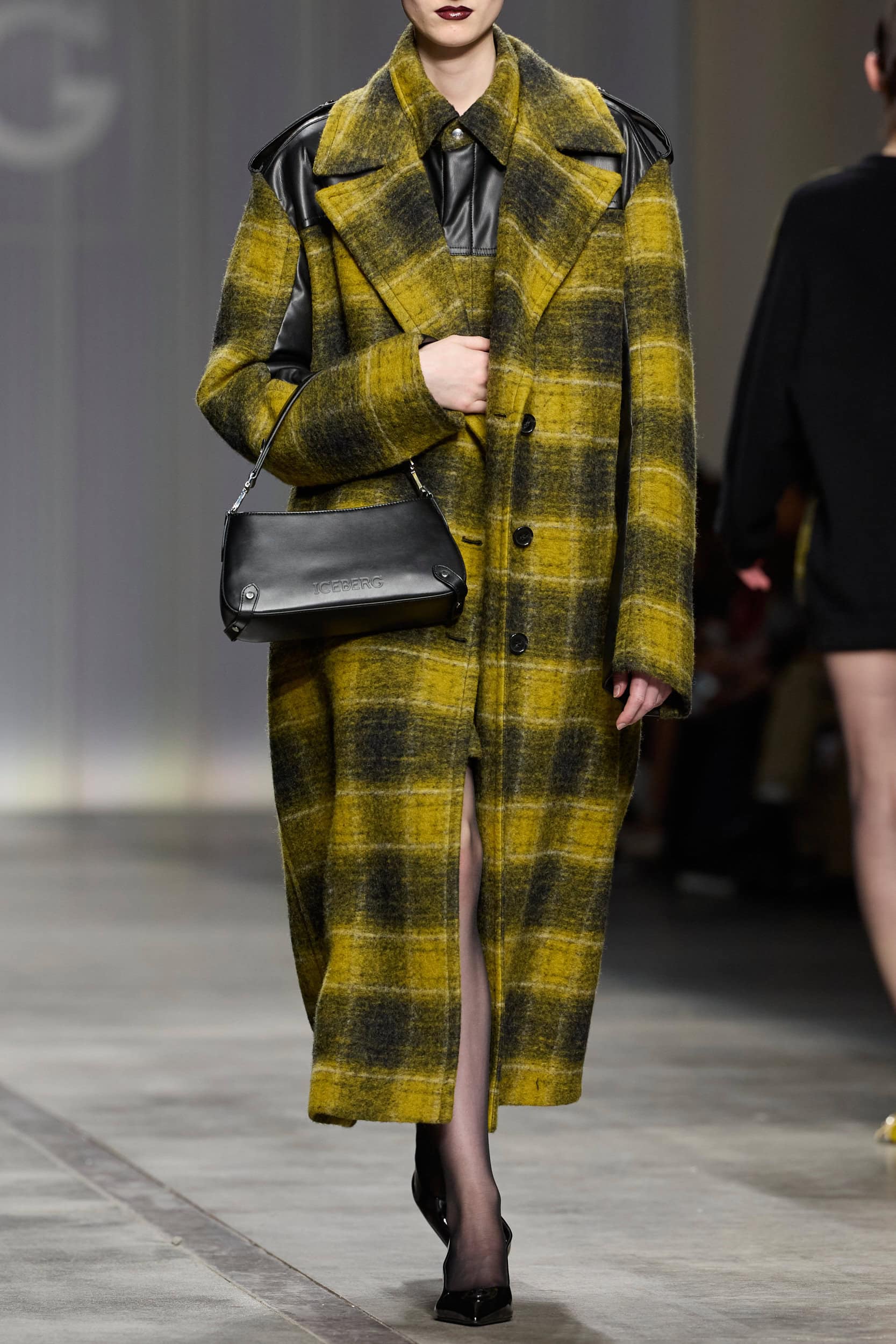 Iceberg  Fall 2024 Fashion Show Details