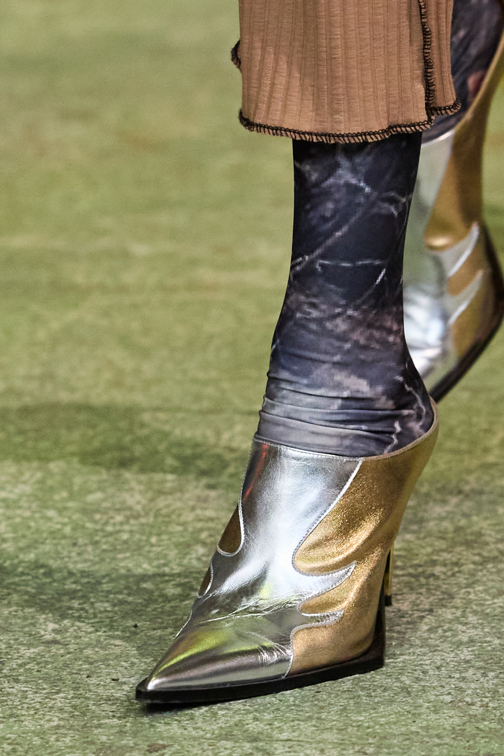 Laruicci  Fall 2024 Fashion Show Details