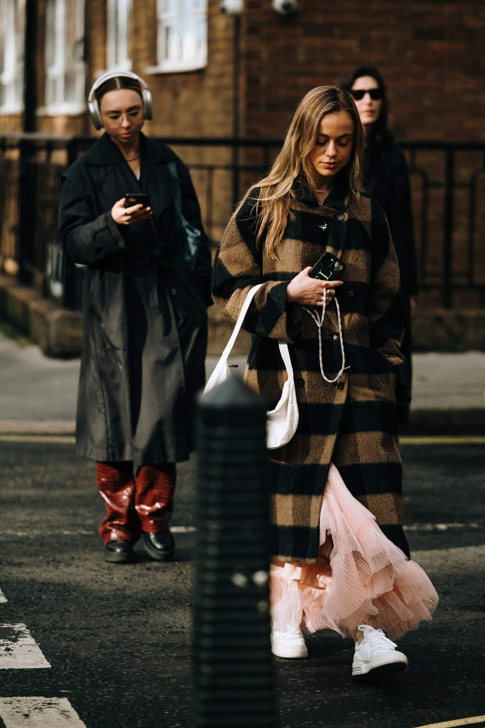 Best Street Style Photos Of London Fashion Week Fall 2024 Shows The 