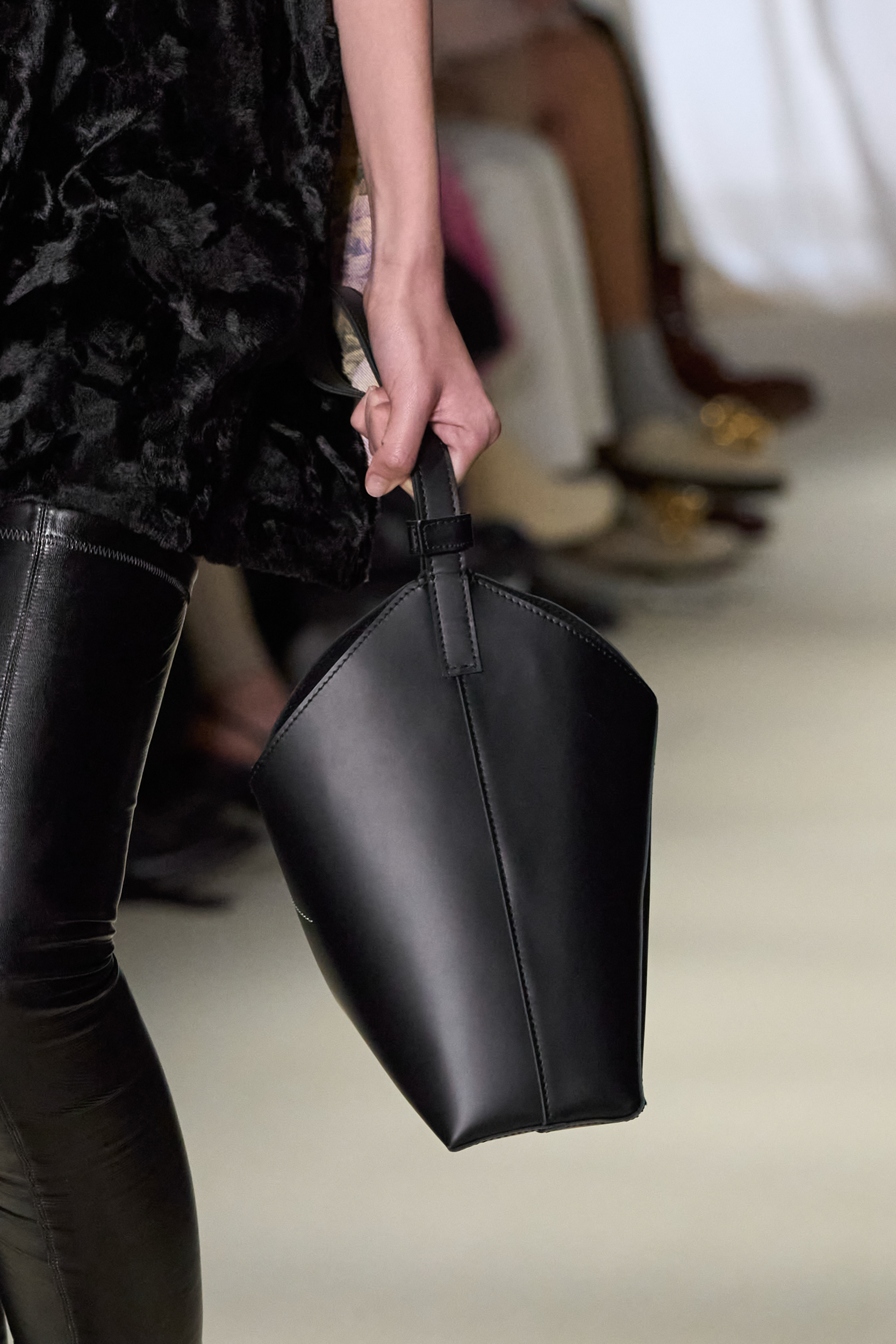 Mm6 Maison Margiela  Fall 2024 Fashion Show Details