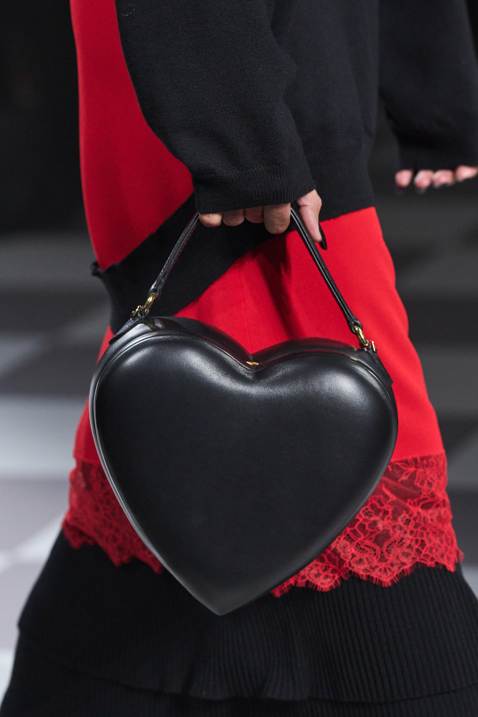 Moschino  Fall 2024 Fashion Show Details