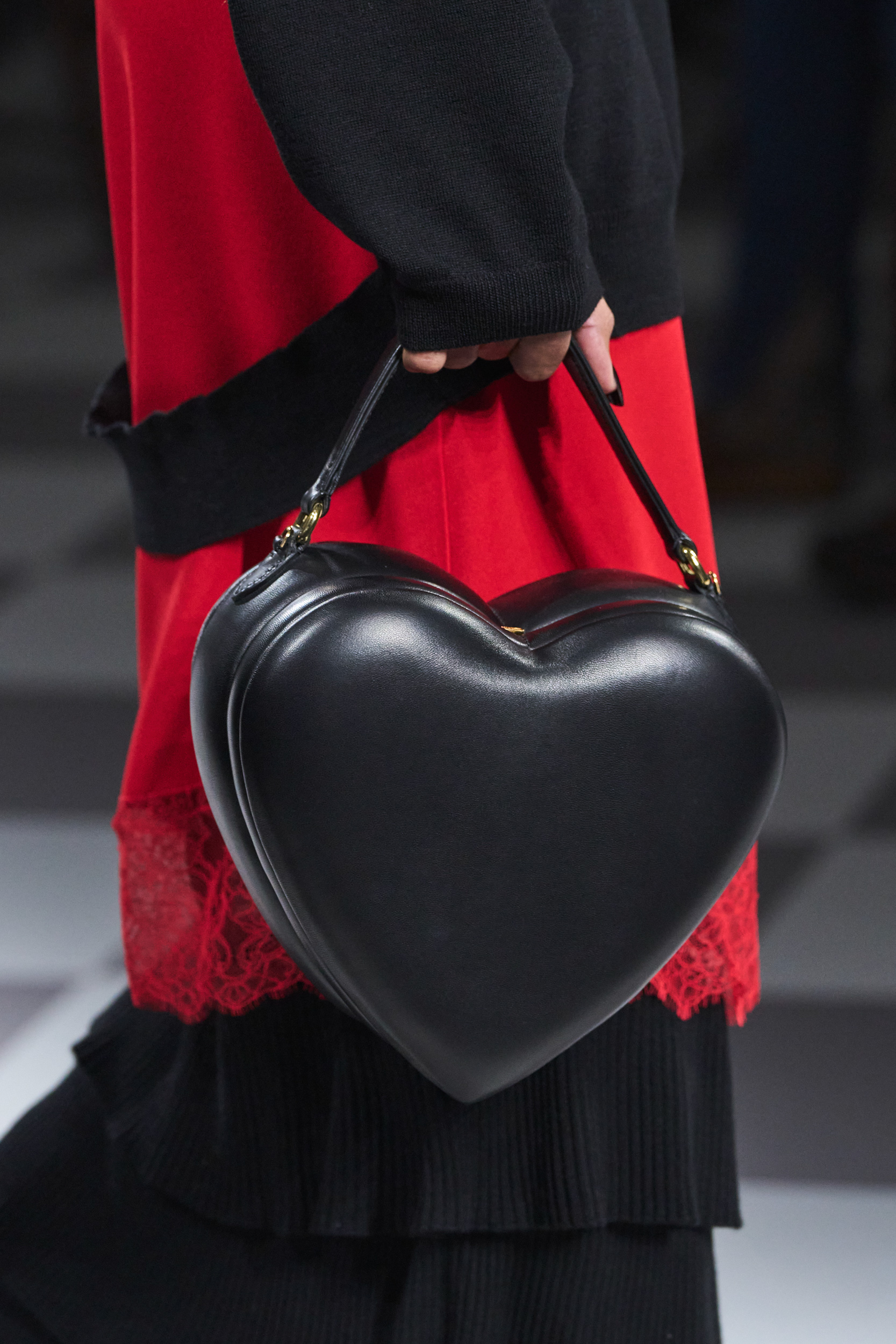 Moschino  Fall 2024 Fashion Show Details