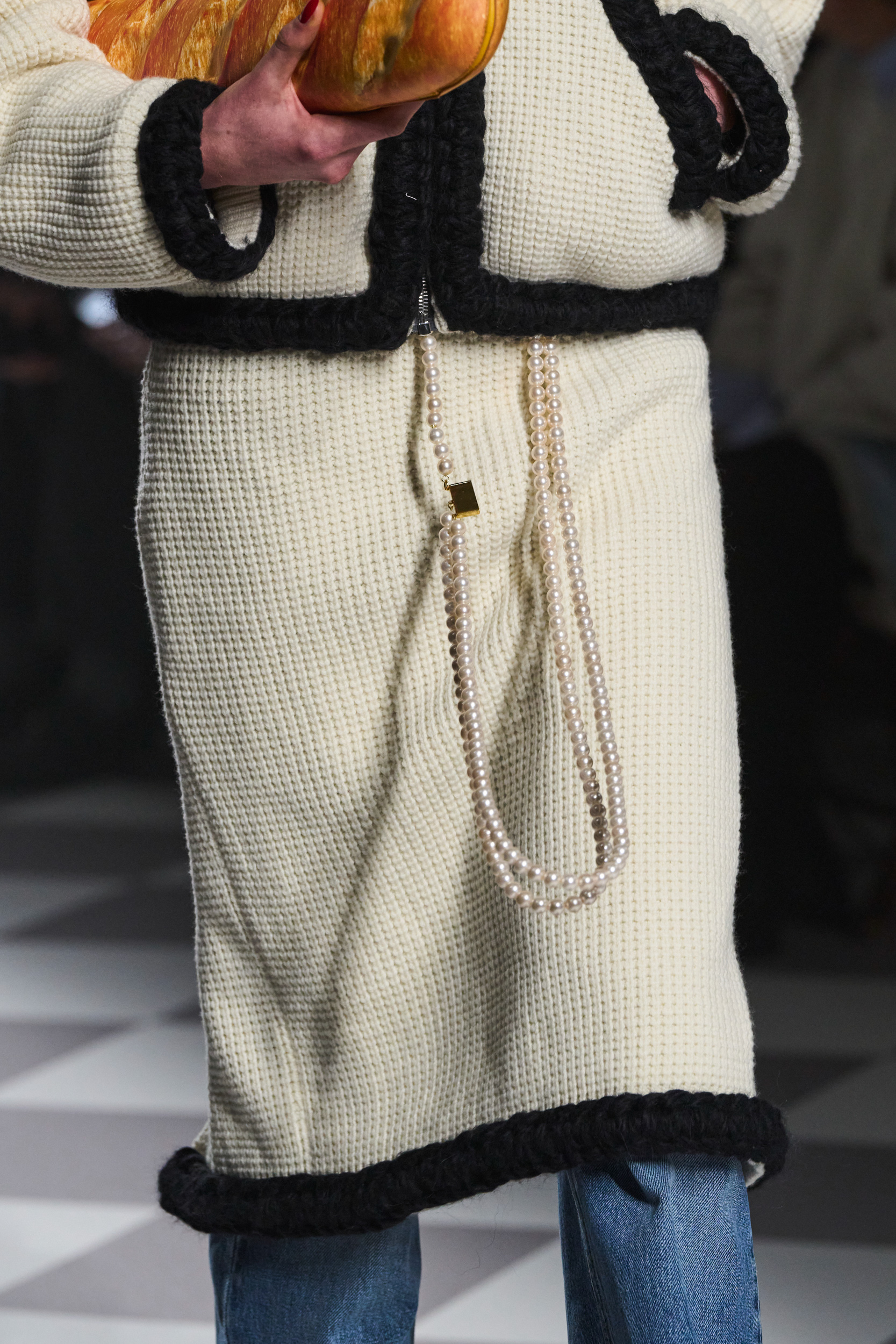 Moschino  Fall 2024 Fashion Show Details