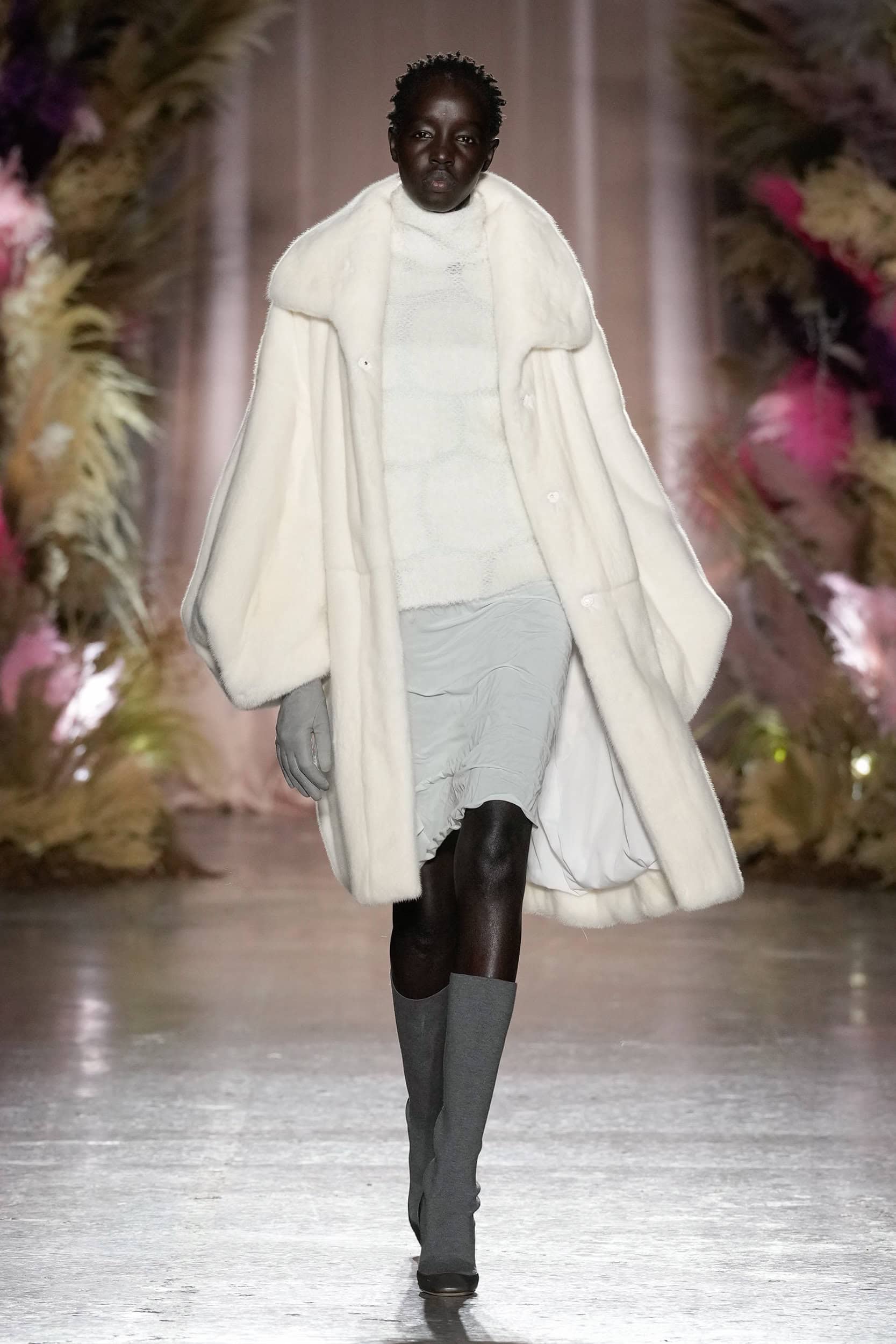 Genny  Fall 2024 Fashion Show