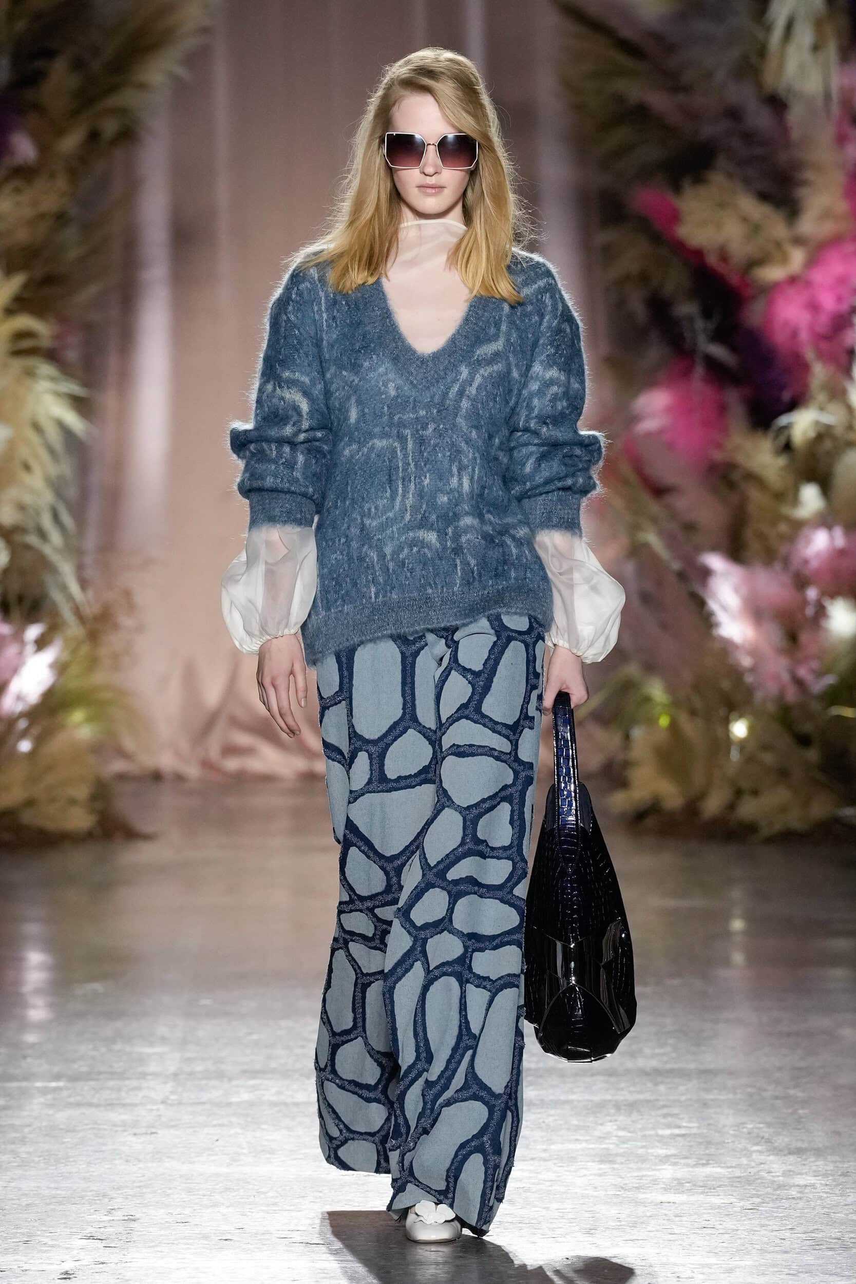 Genny  Fall 2024 Fashion Show