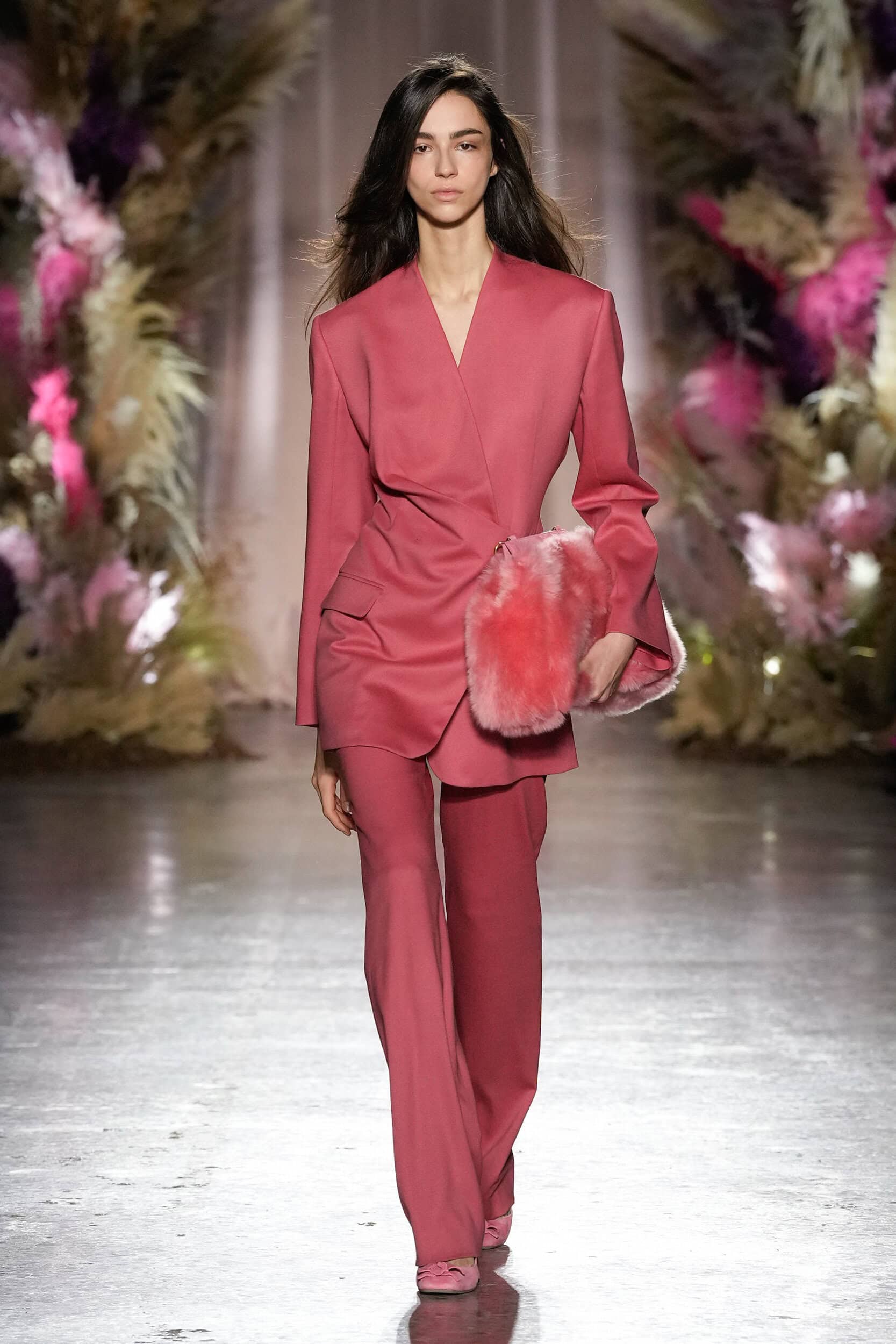 Genny  Fall 2024 Fashion Show
