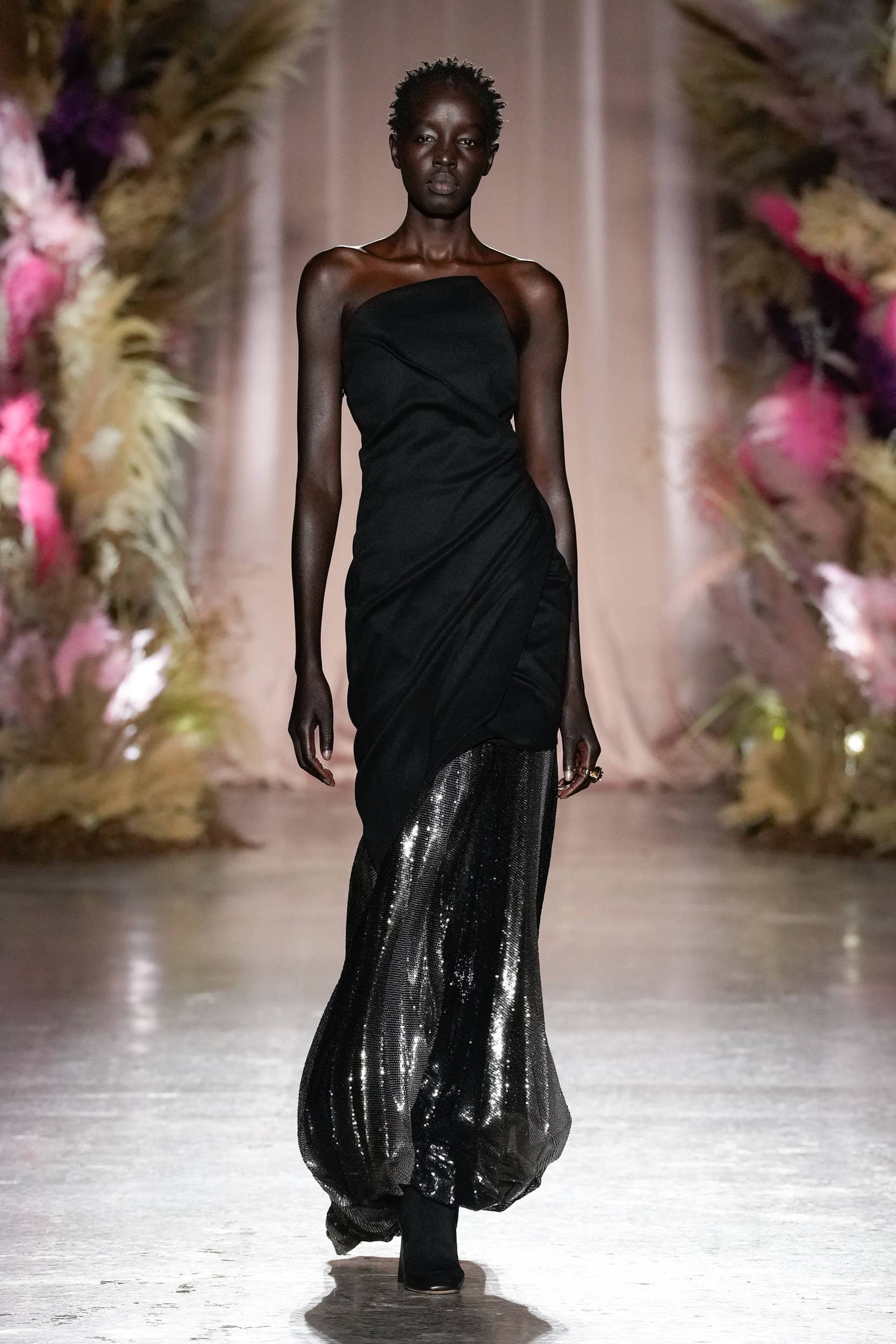 Genny  Fall 2024 Fashion Show