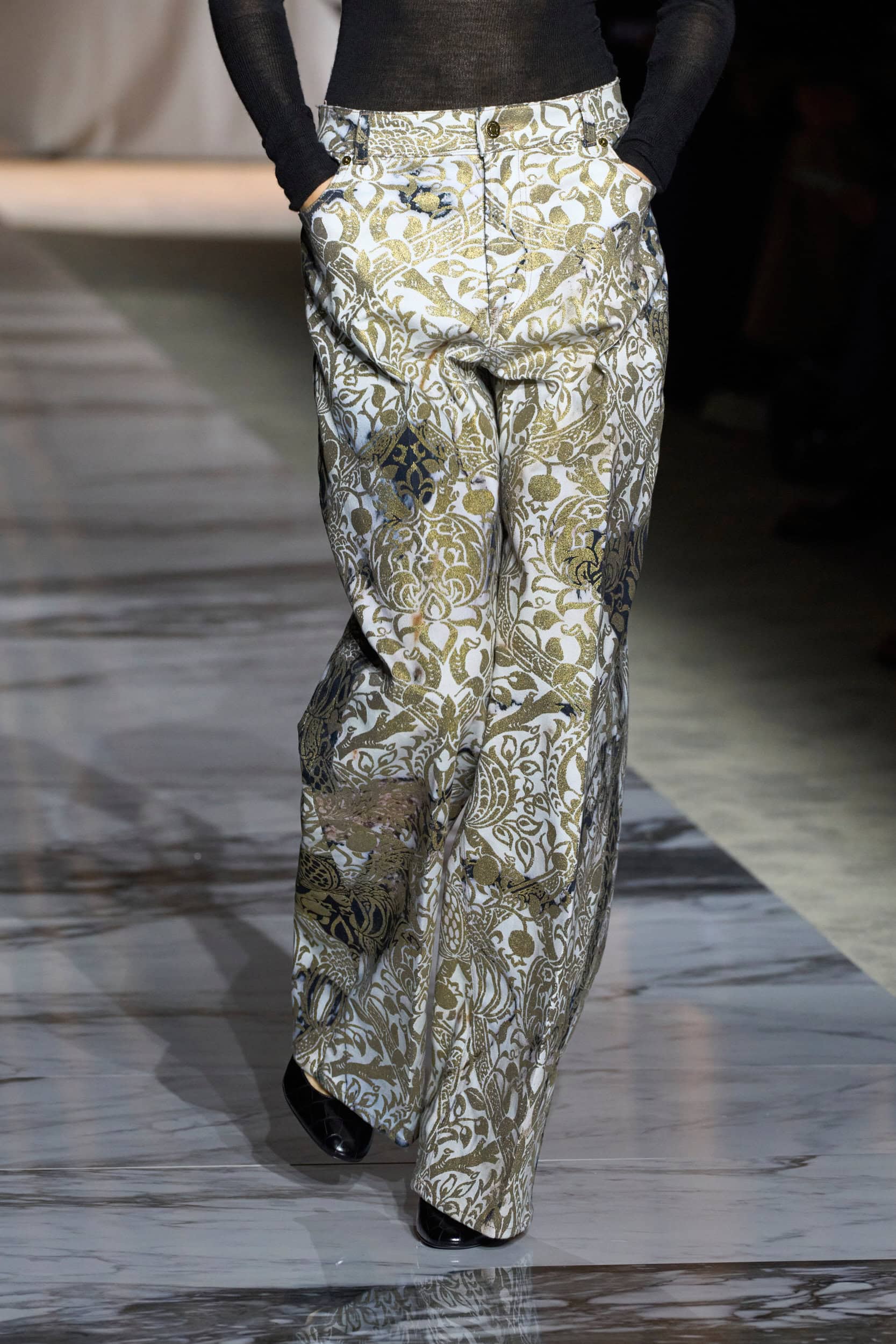 Roberto Cavalli  Fall 2024 Fashion Show Details