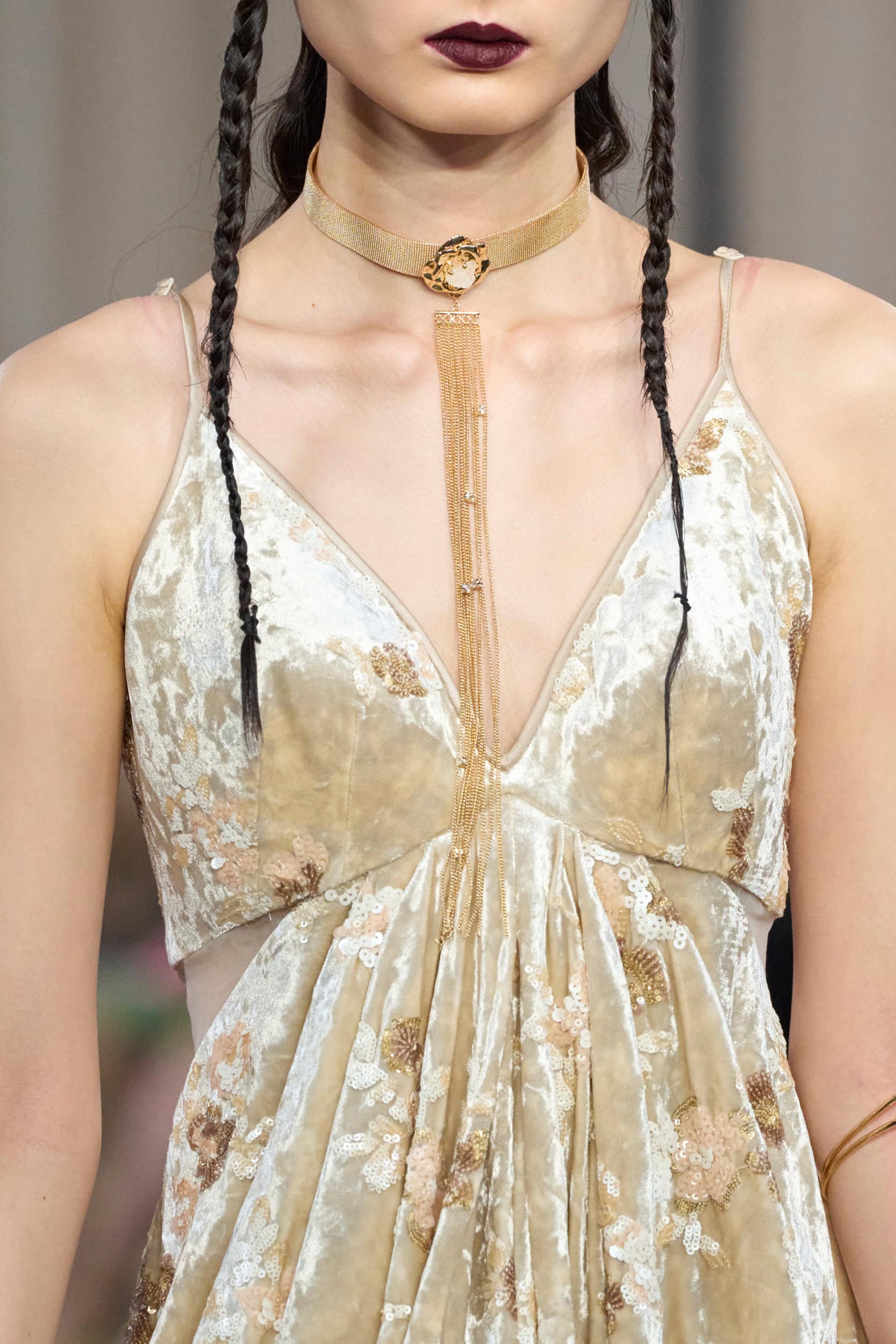 Sarawong  Fall 2024 Fashion Show Details