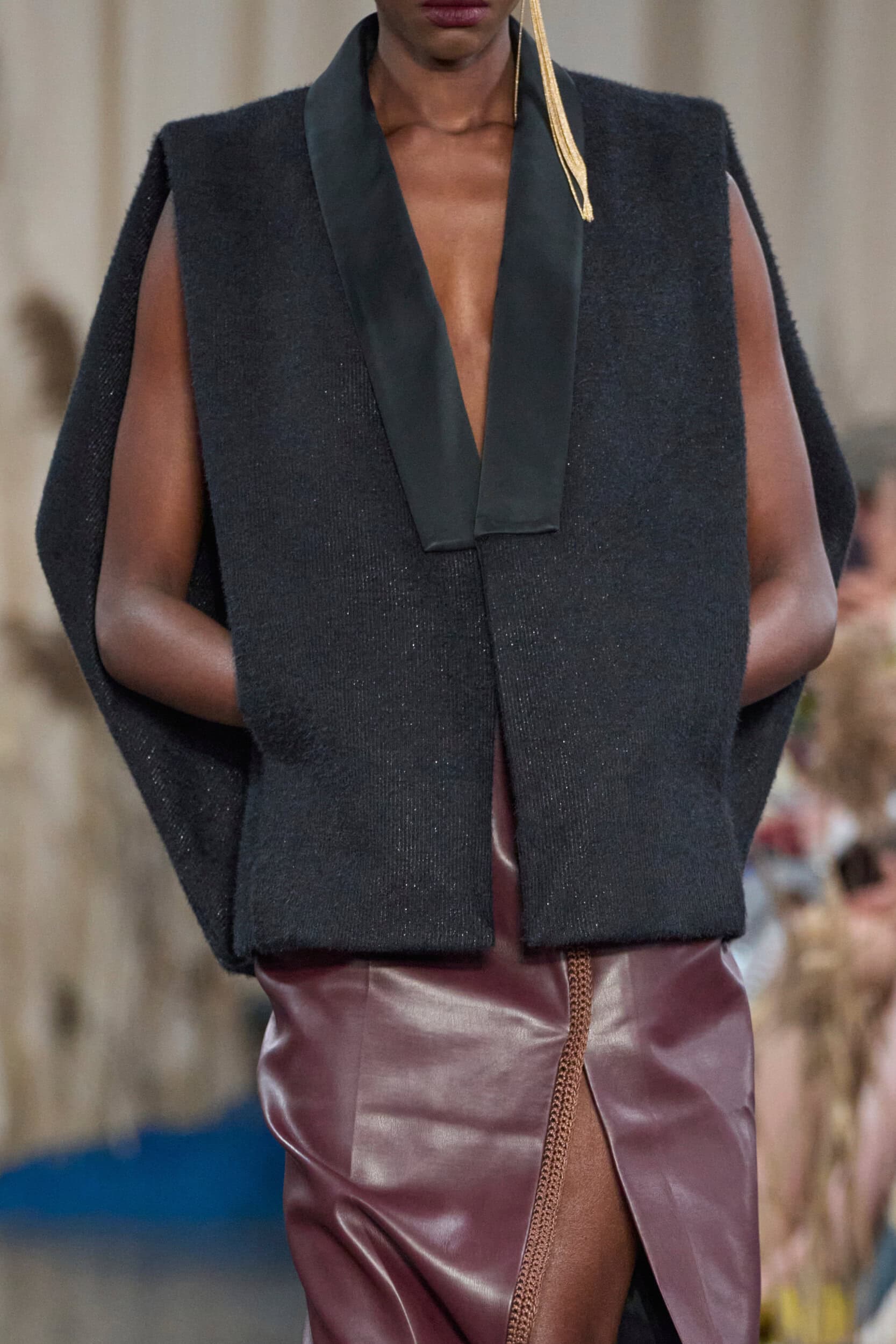 Sarawong  Fall 2024 Fashion Show Details