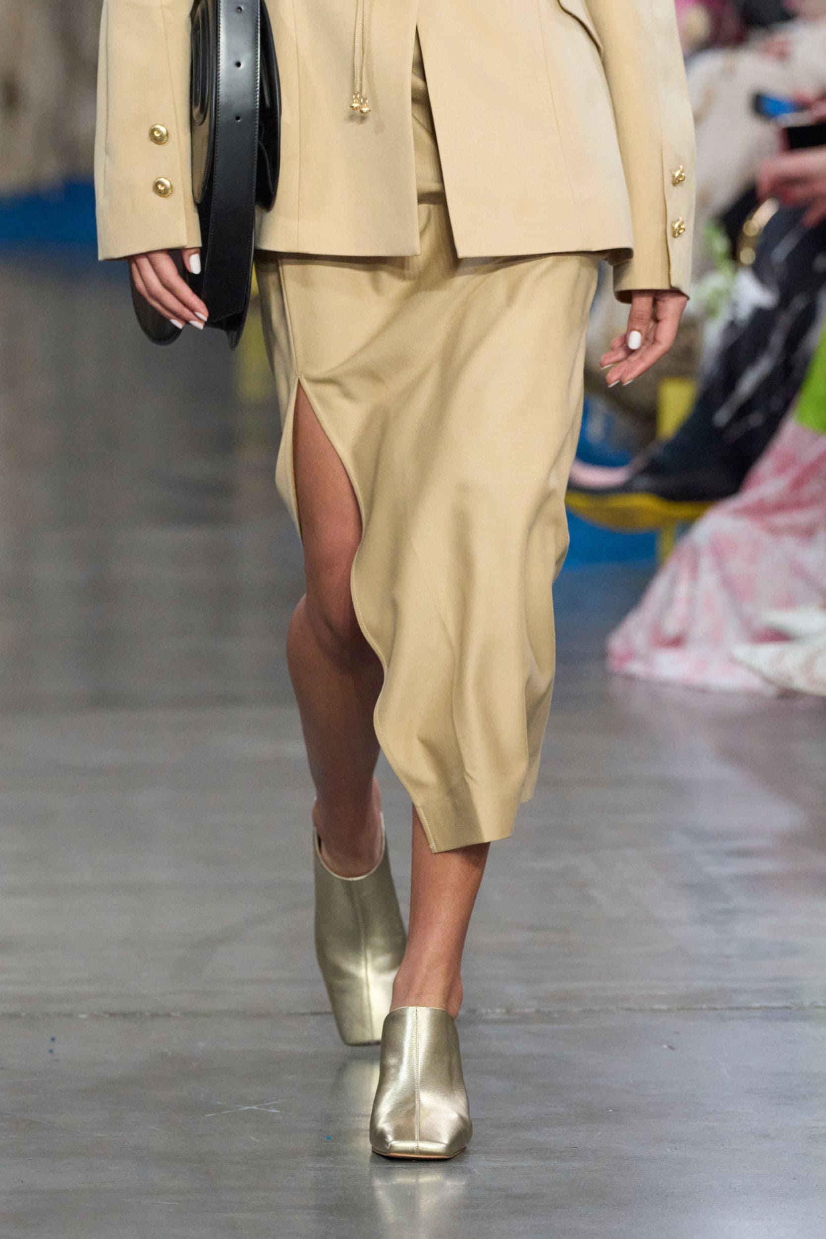 Sarawong  Fall 2024 Fashion Show Details