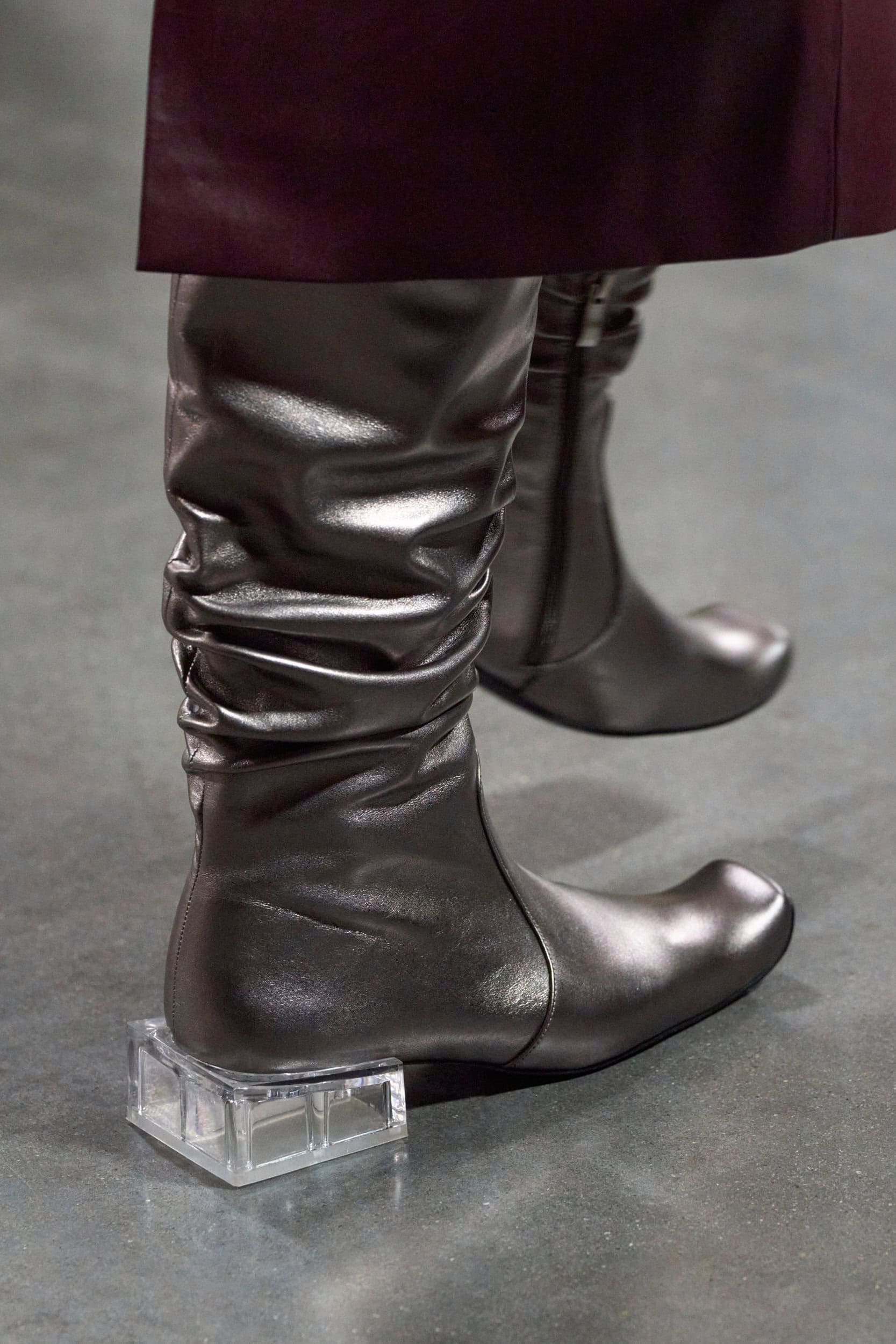 Sarawong  Fall 2024 Fashion Show Details