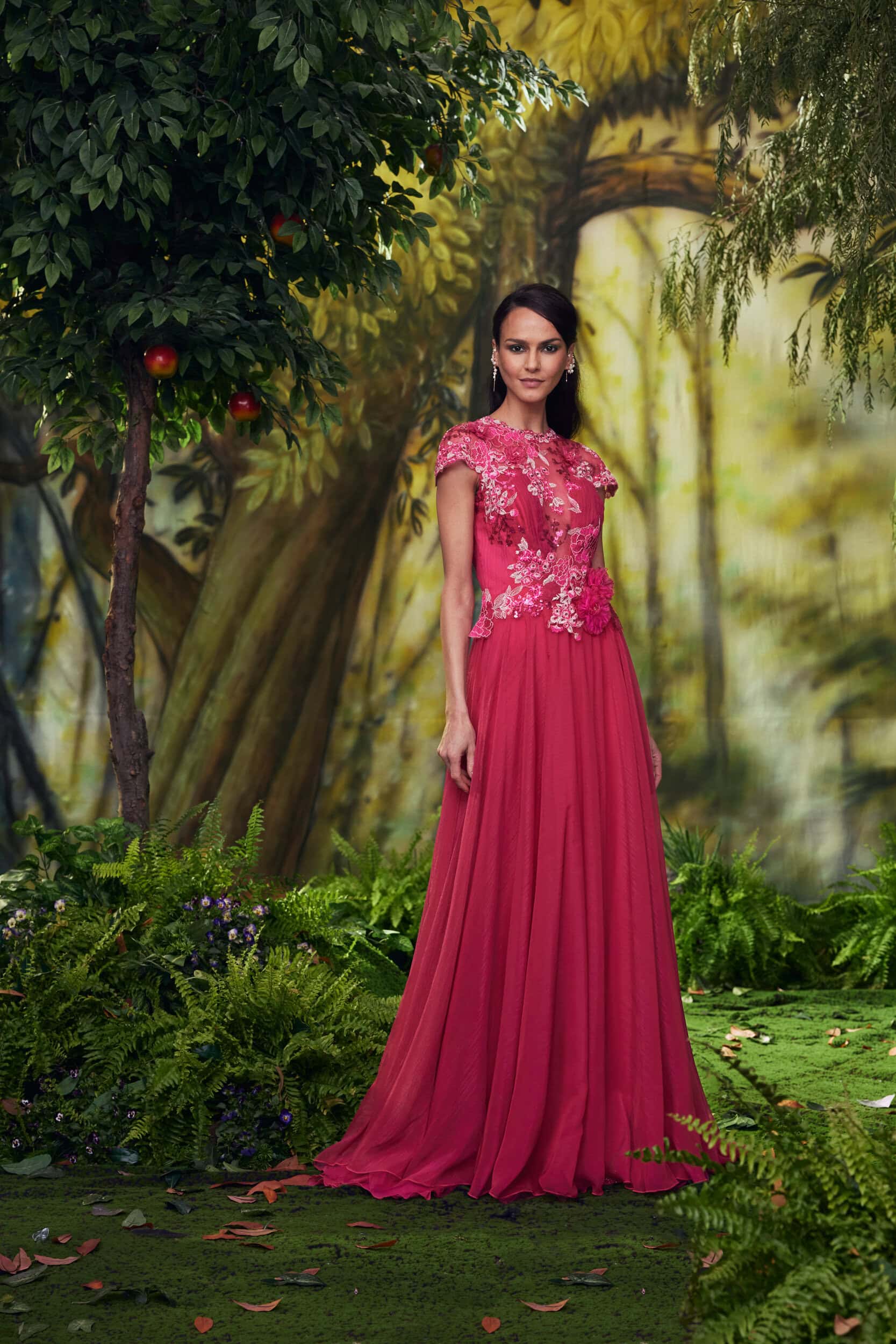 Tadashi Shoji  Fall 2024 Fashion Show