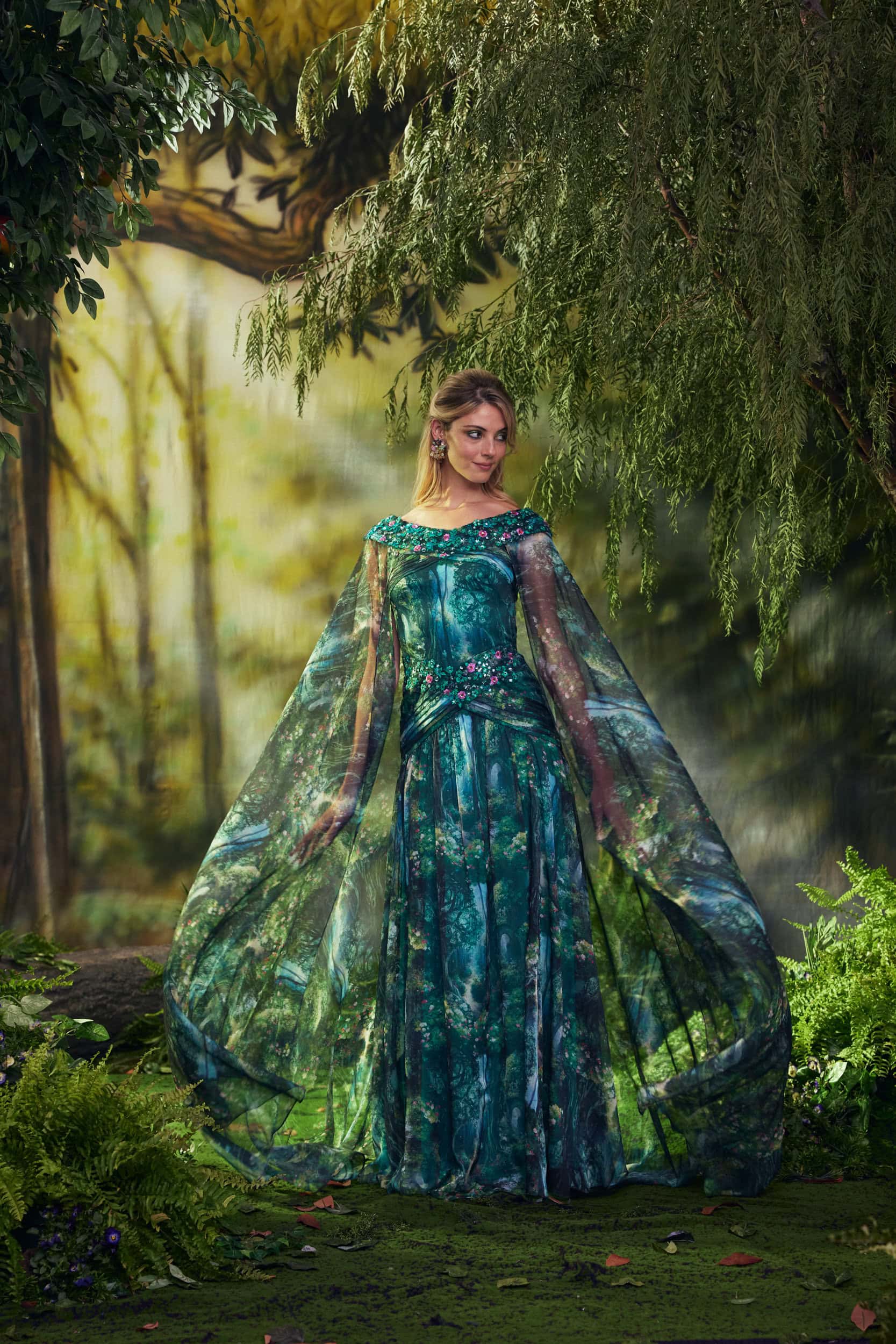 Tadashi Shoji  Fall 2024 Fashion Show