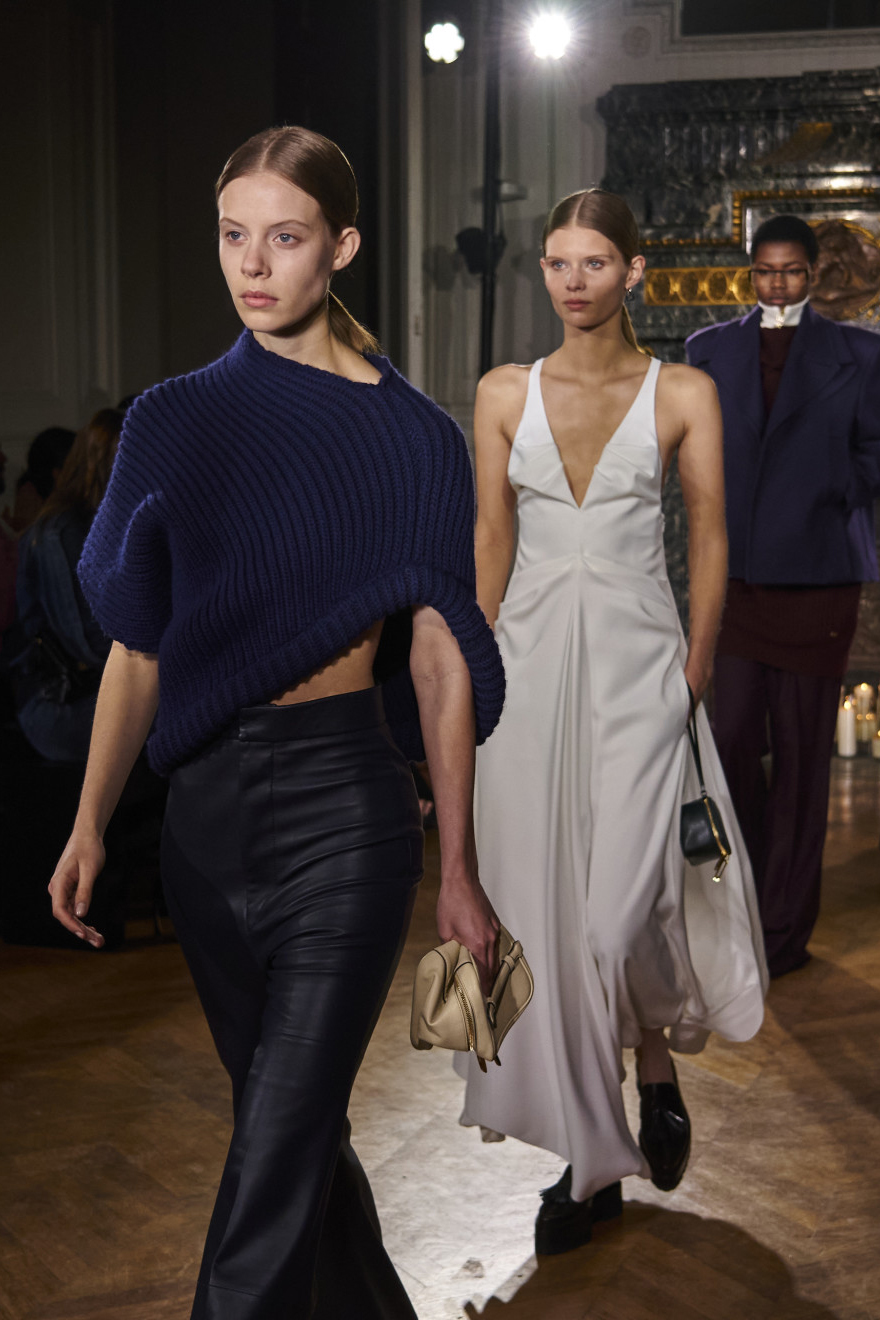 Victoria Beckham Fall 2024 Ready-to-Wear Runway, Fashion Show & Collection  Review