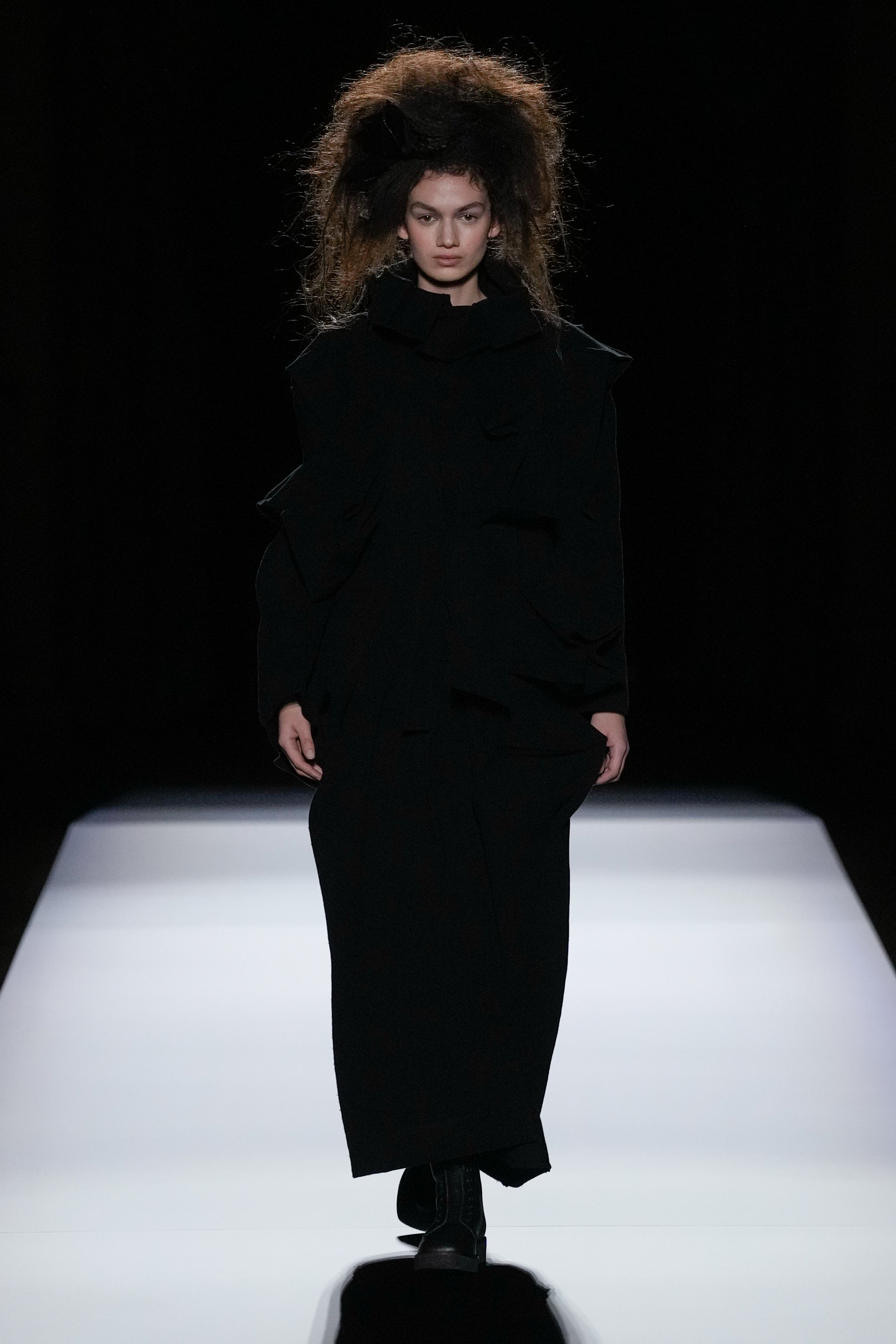 Yohji Yamamoto  Fall 2024 Fashion Show