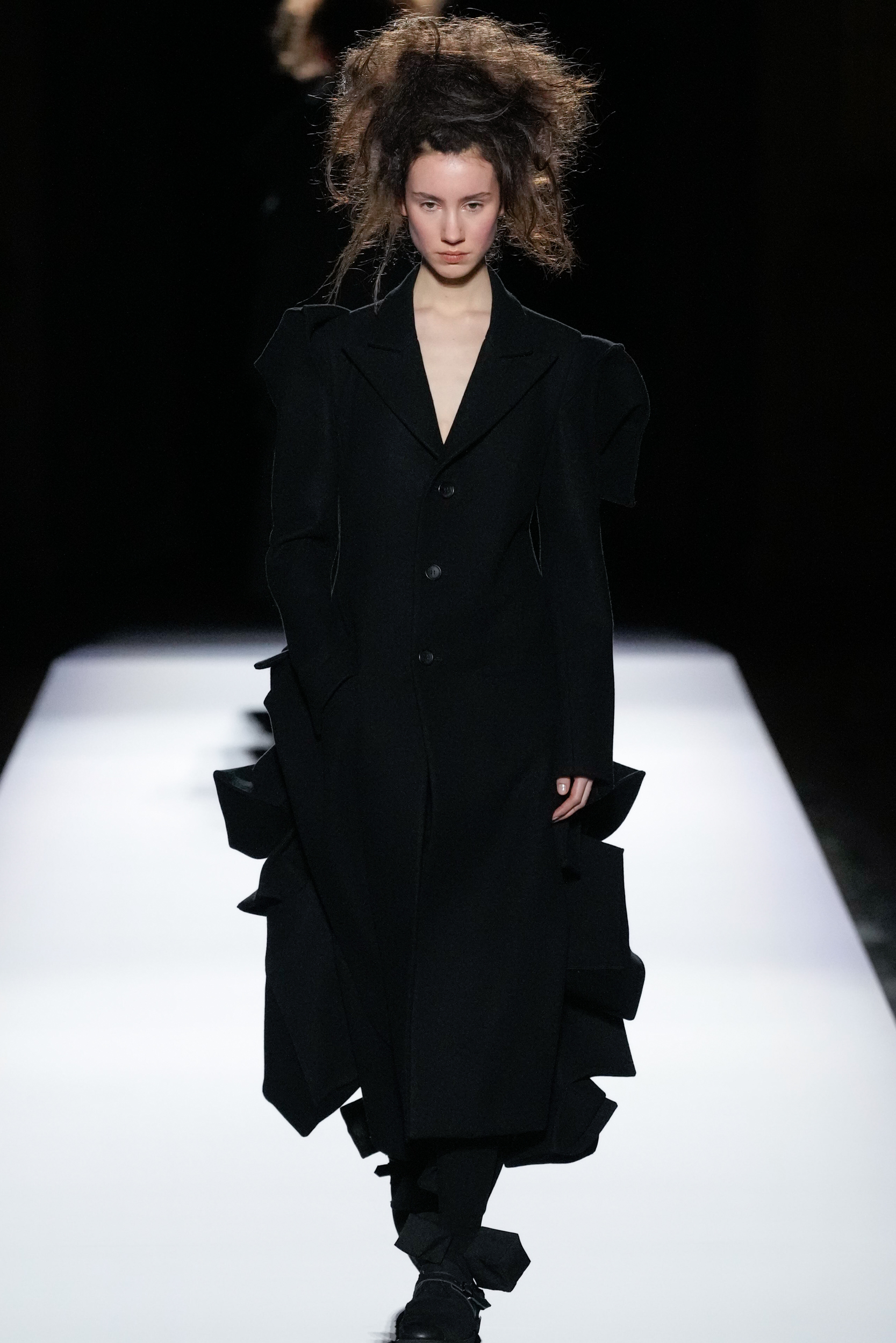 Yohji Yamamoto  Fall 2024 Fashion Show