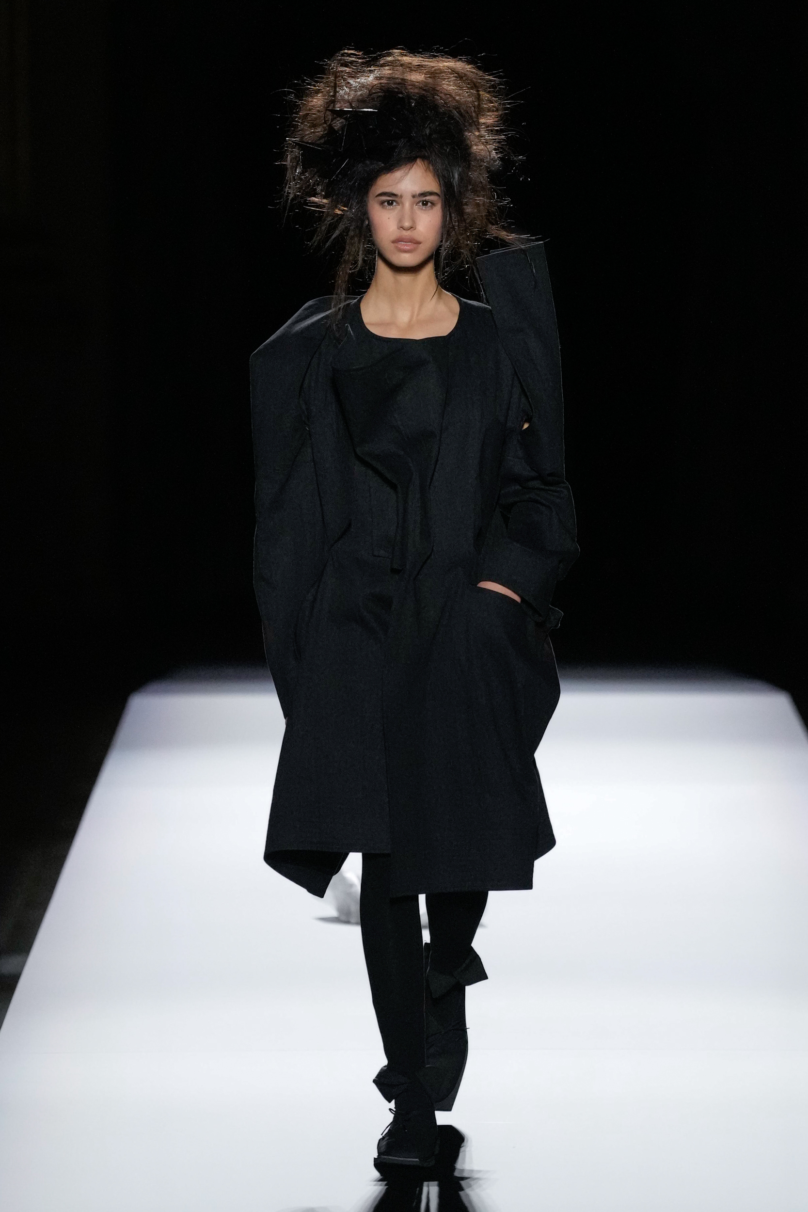 Yohji Yamamoto  Fall 2024 Fashion Show