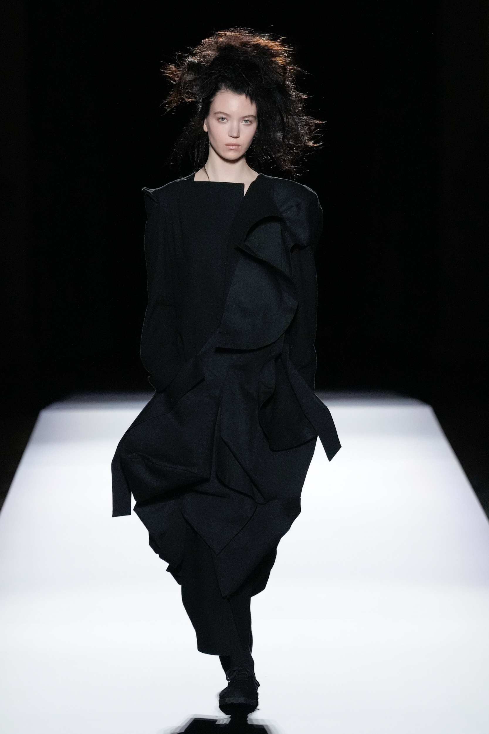 Yohji Yamamoto  Fall 2024 Fashion Show