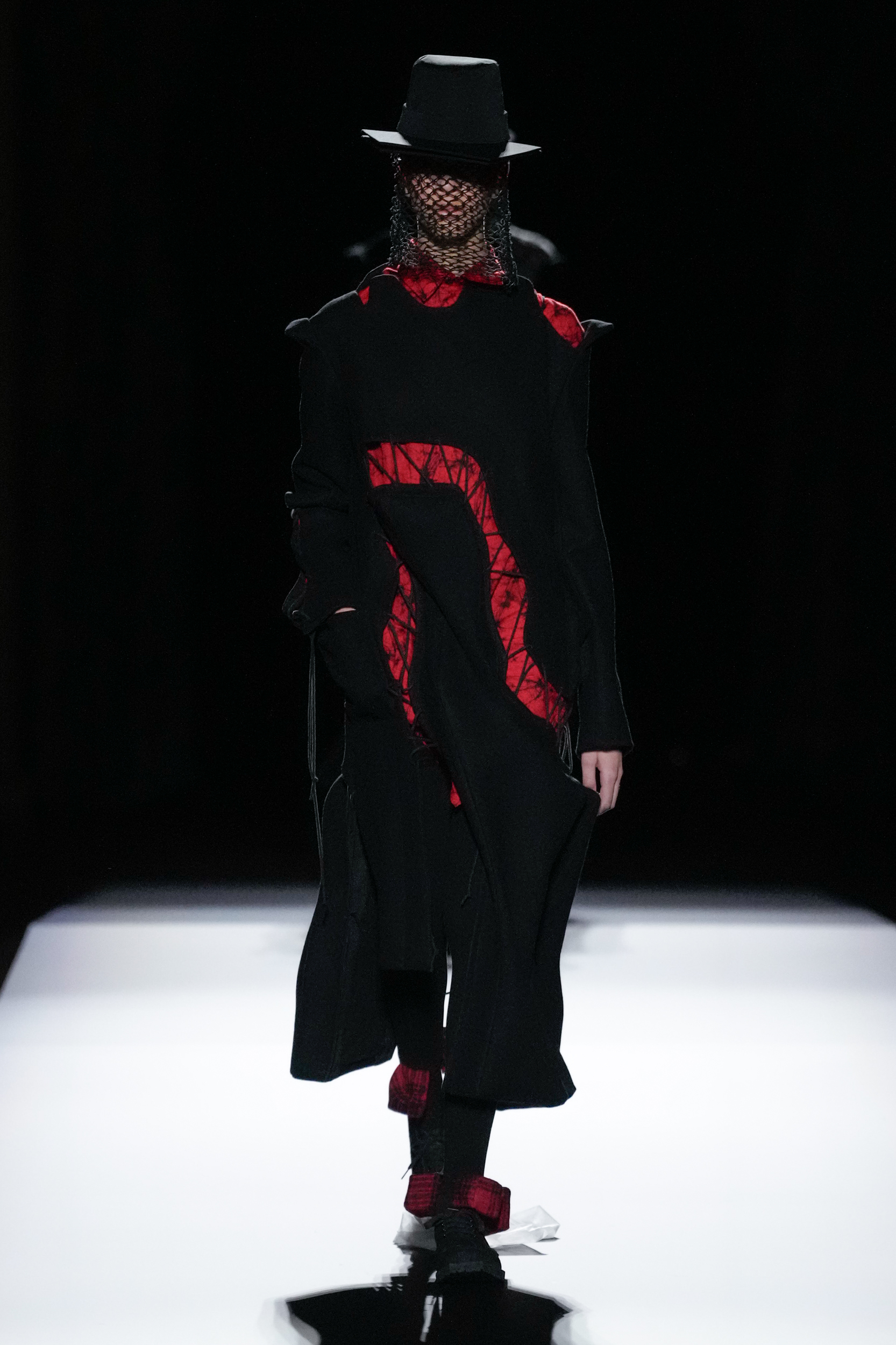 Yohji Yamamoto  Fall 2024 Fashion Show