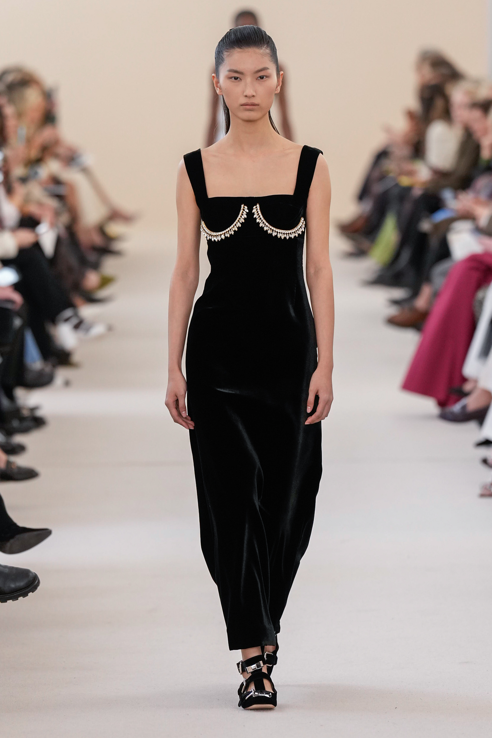 Giambattista Valli  Fall 2024 Fashion Show