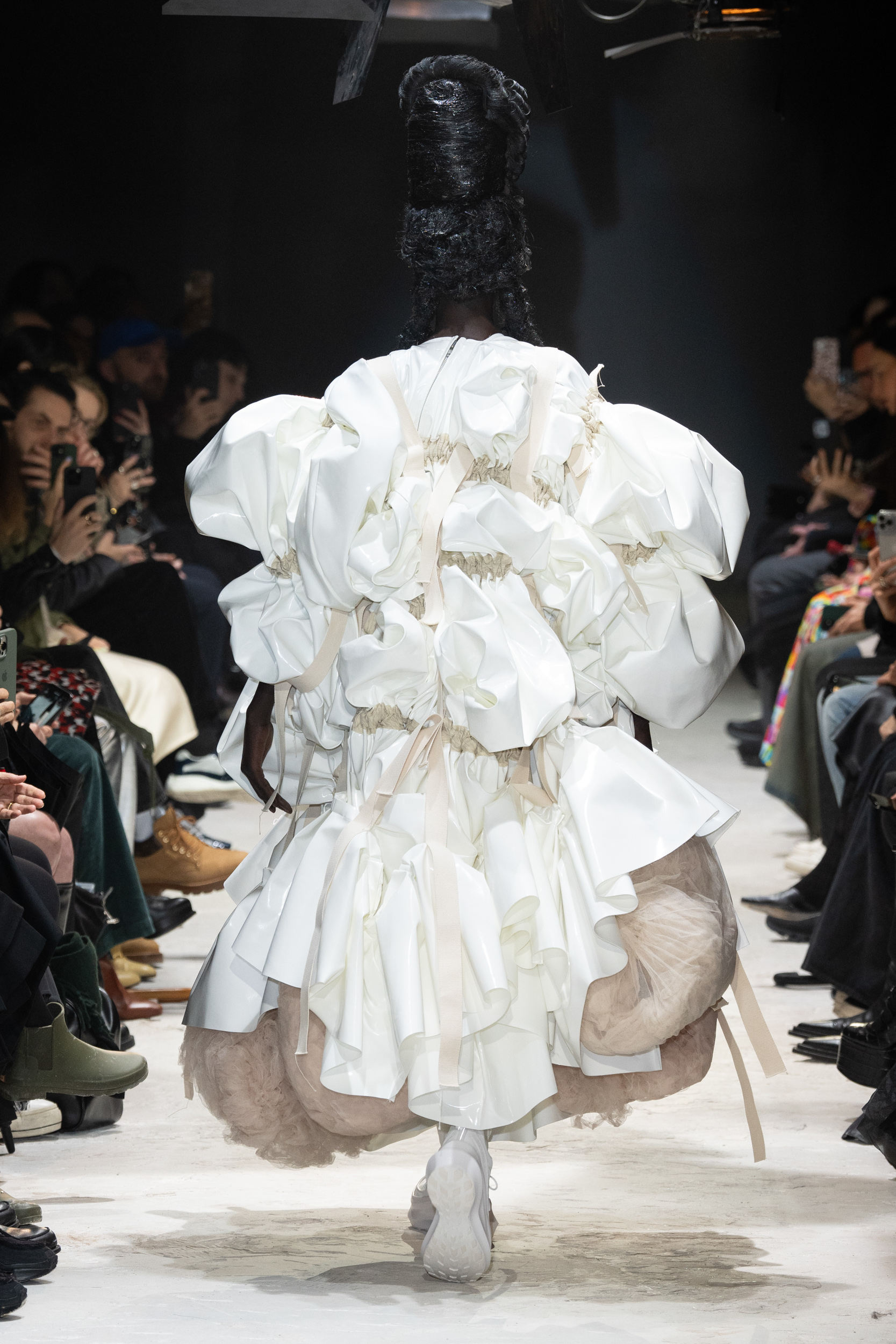 Comme Des GarÇons  Fall 2024 Fashion Show Details