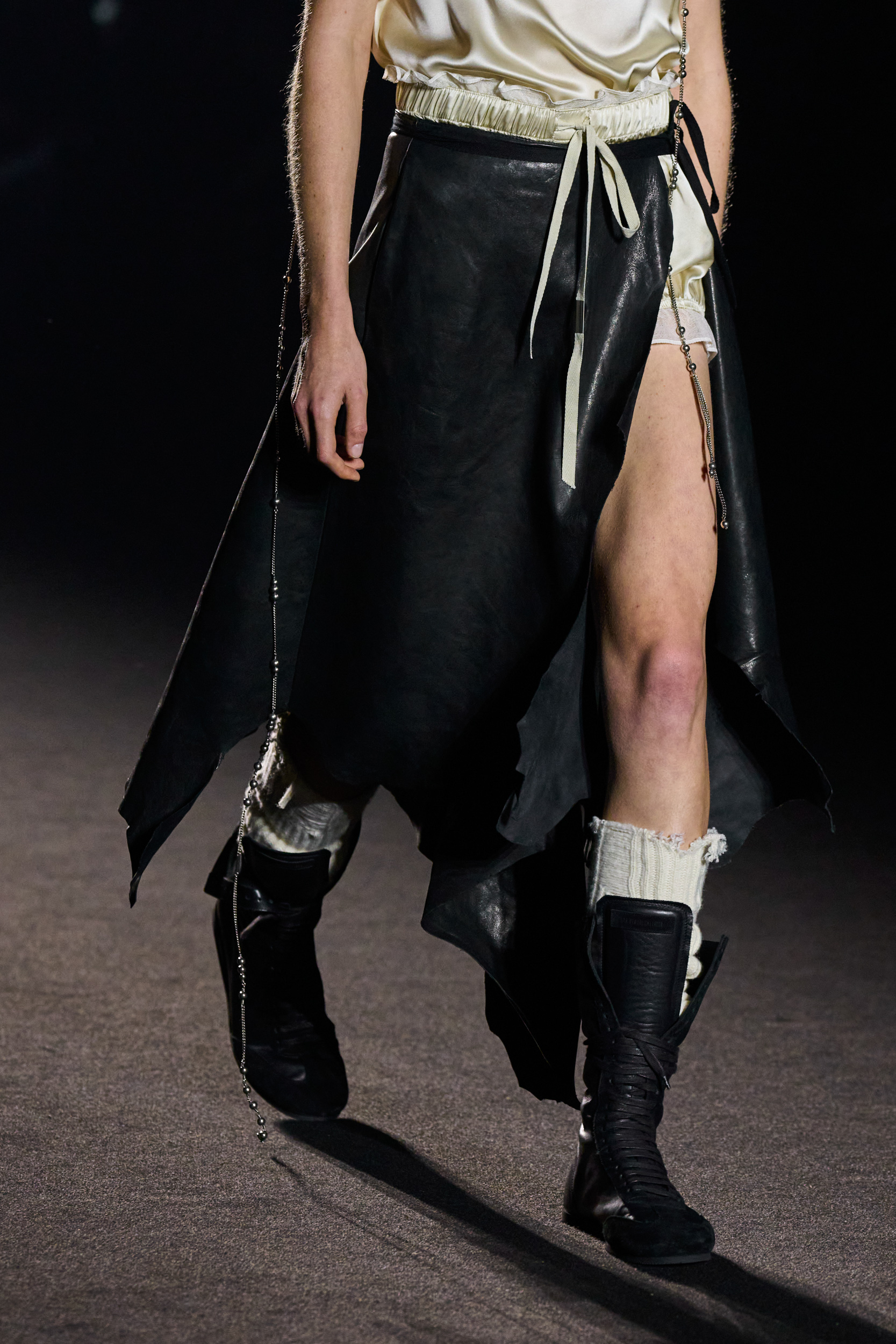 Ann Demeulemeester  Fall 2024 Fashion Show Details