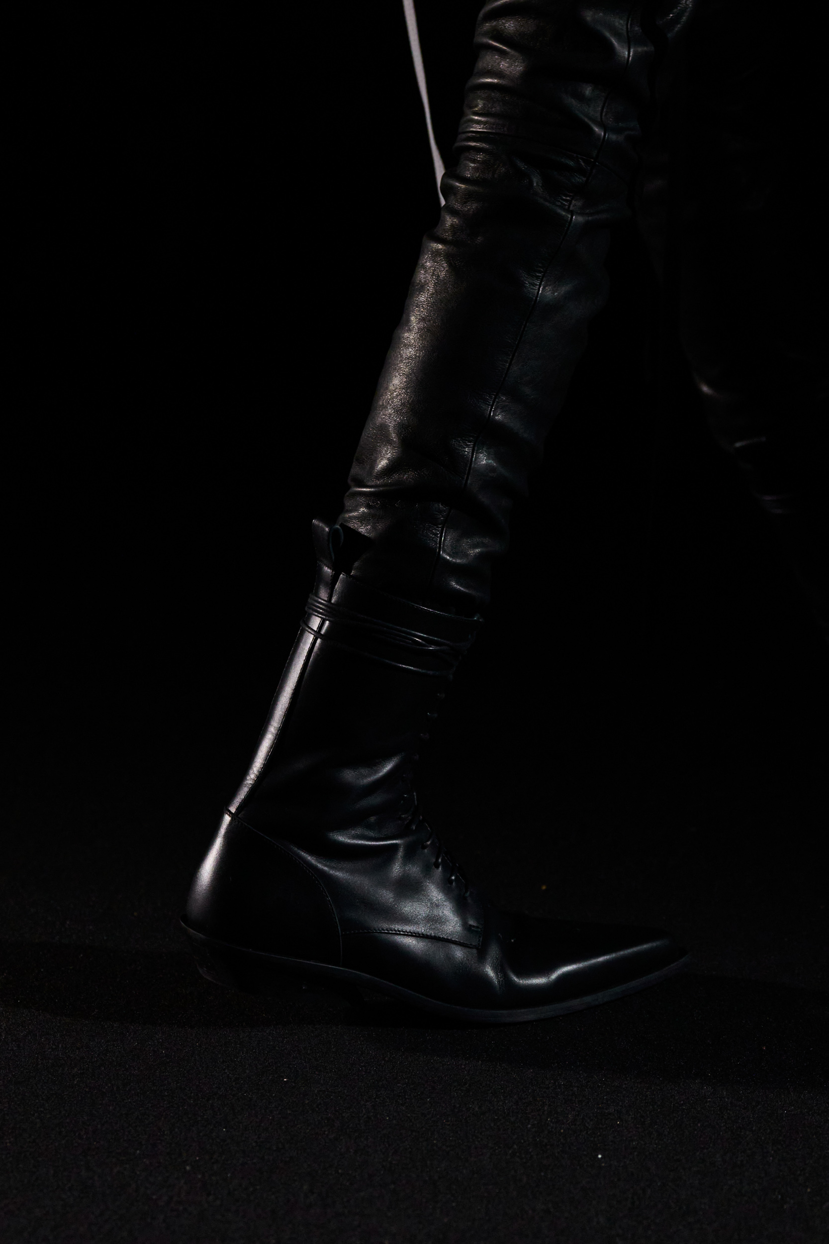 Ann Demeulemeester  Fall 2024 Fashion Show Details