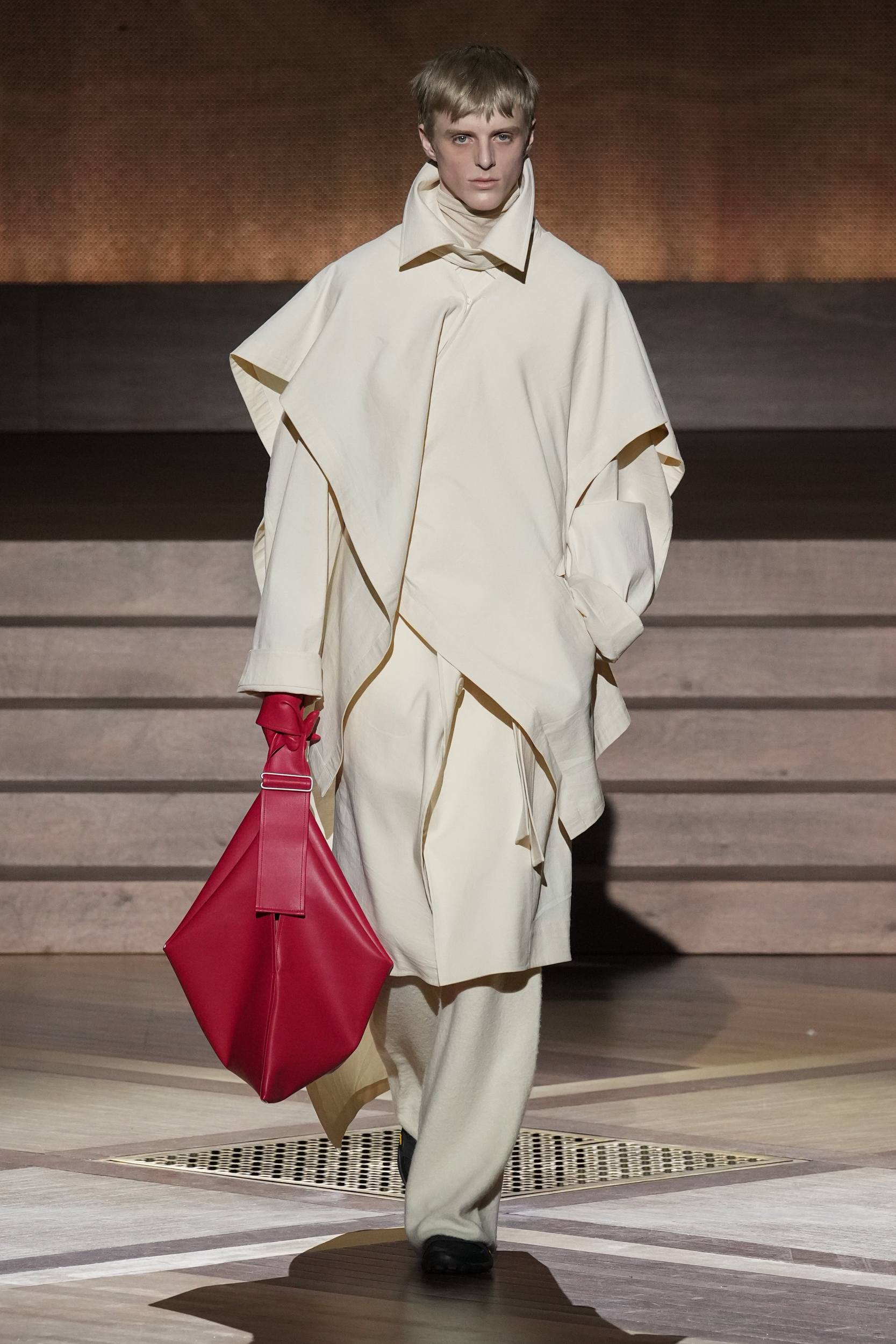 Issey Miyake  Fall 2024 Fashion Show